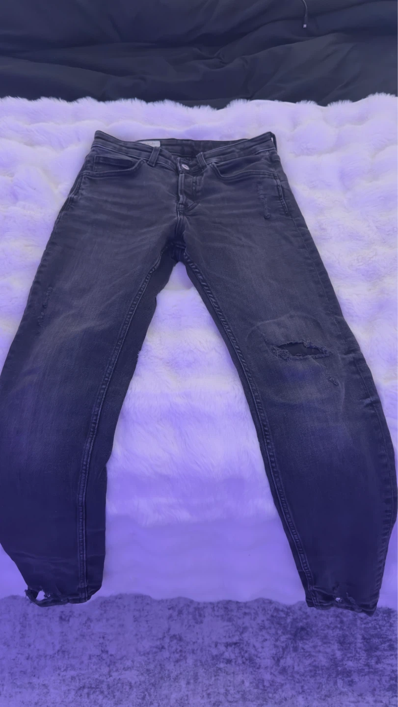 Black Jeans