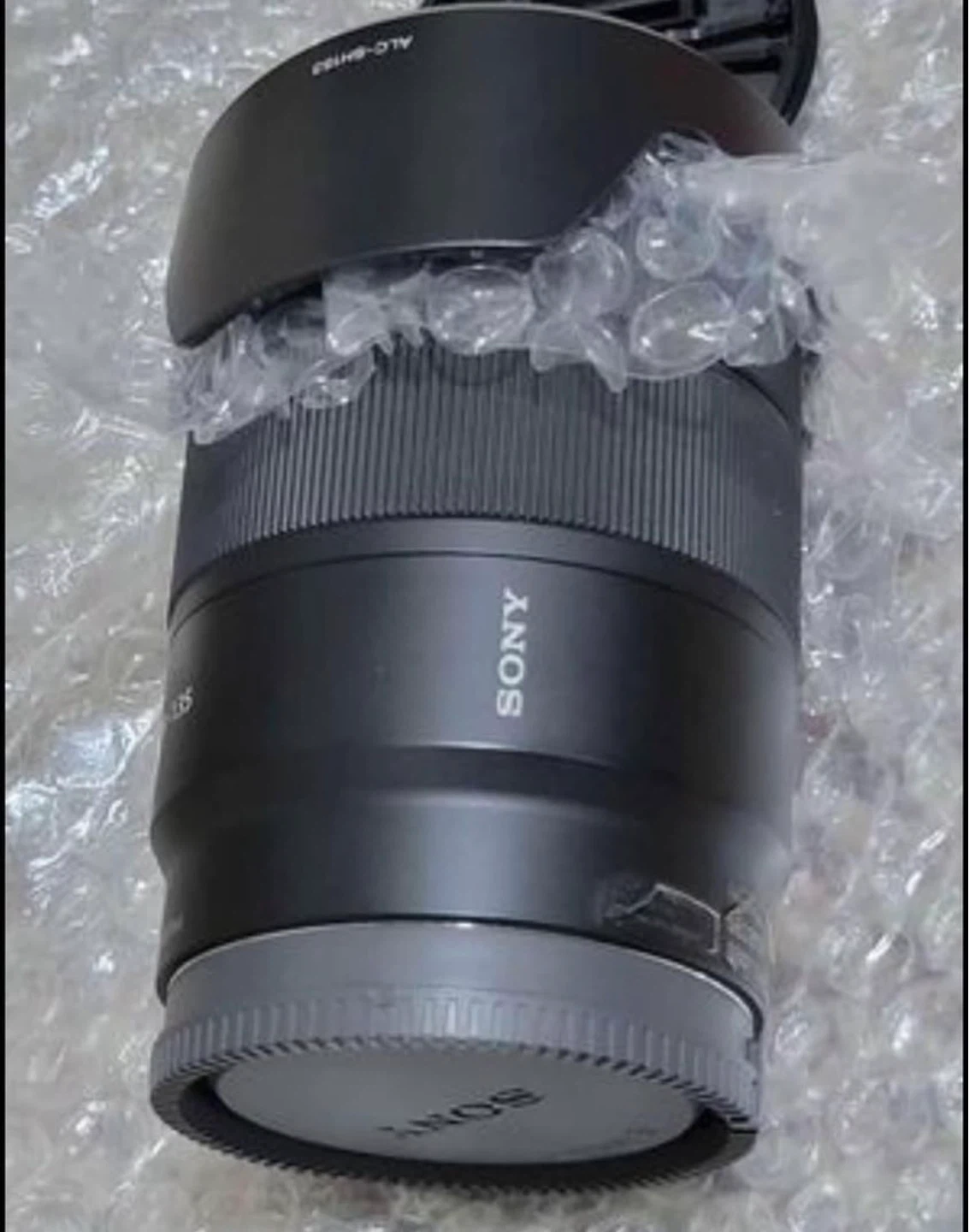 Sony E 18-135mm f/3.5-5.6 OSS Lens - photo 4