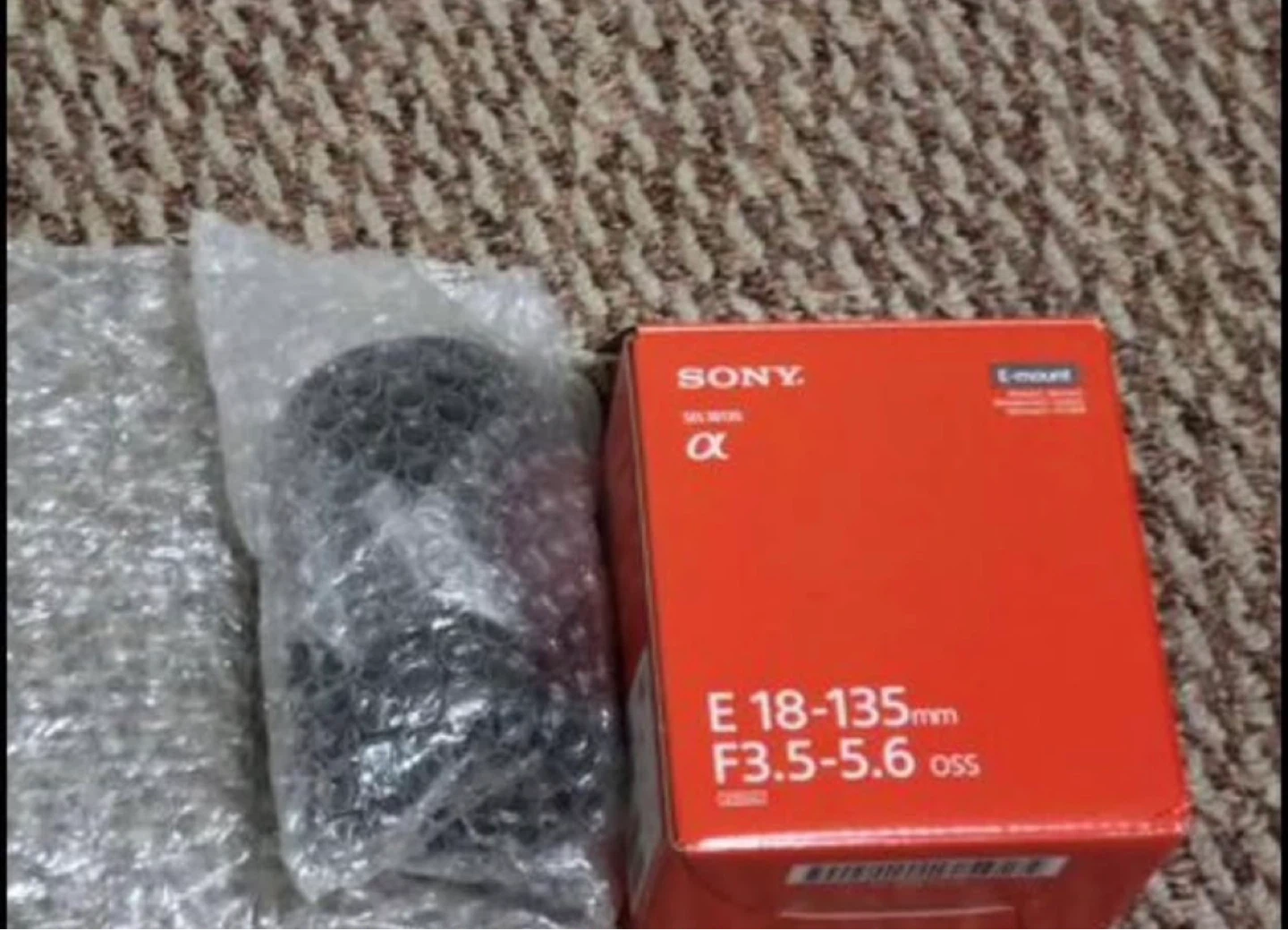 Sony E 18-135mm f/3.5-5.6 OSS Lens - photo 5