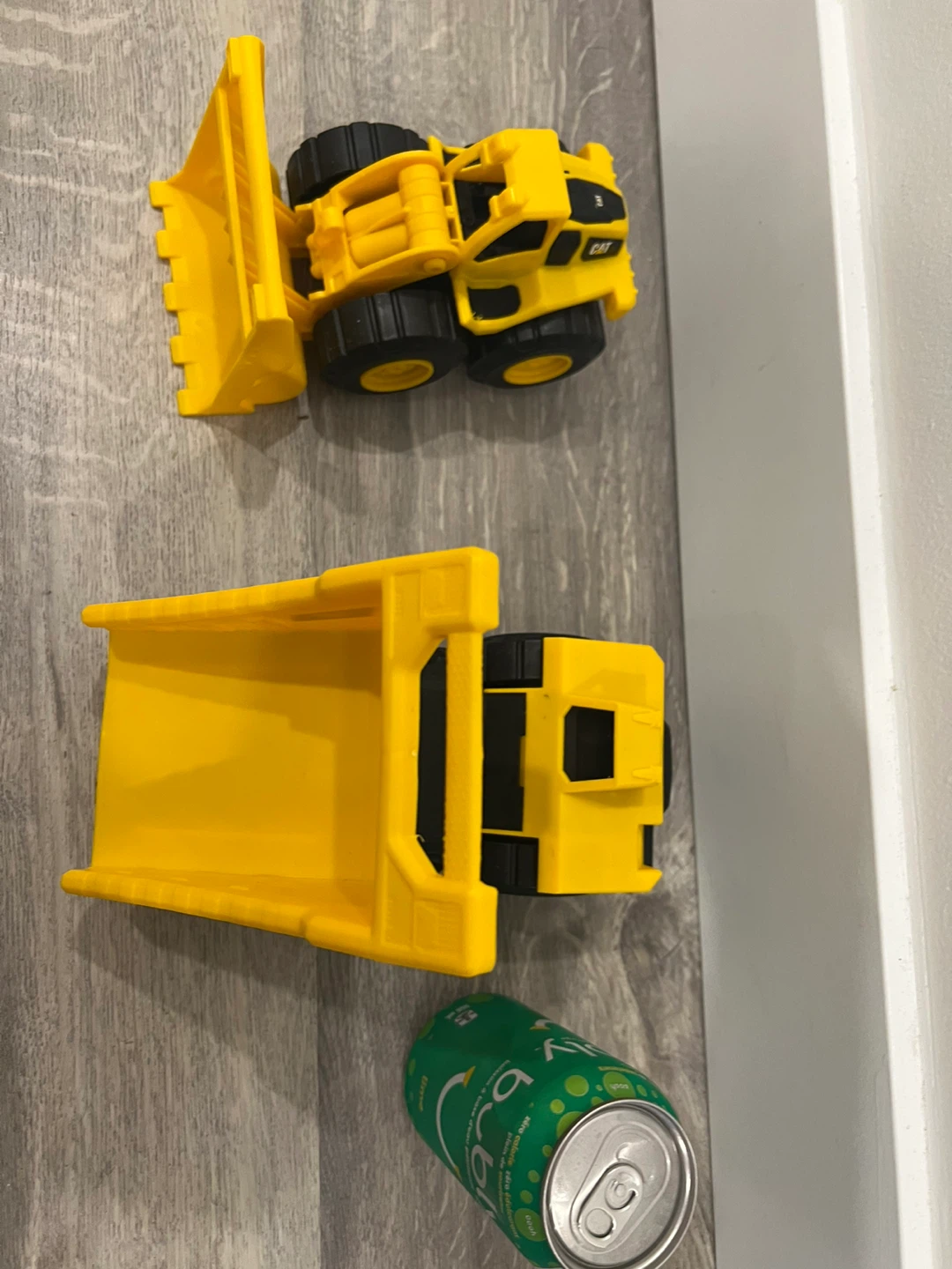 CAT Construction Toys - Front Loader and Dump Truck - photo 2