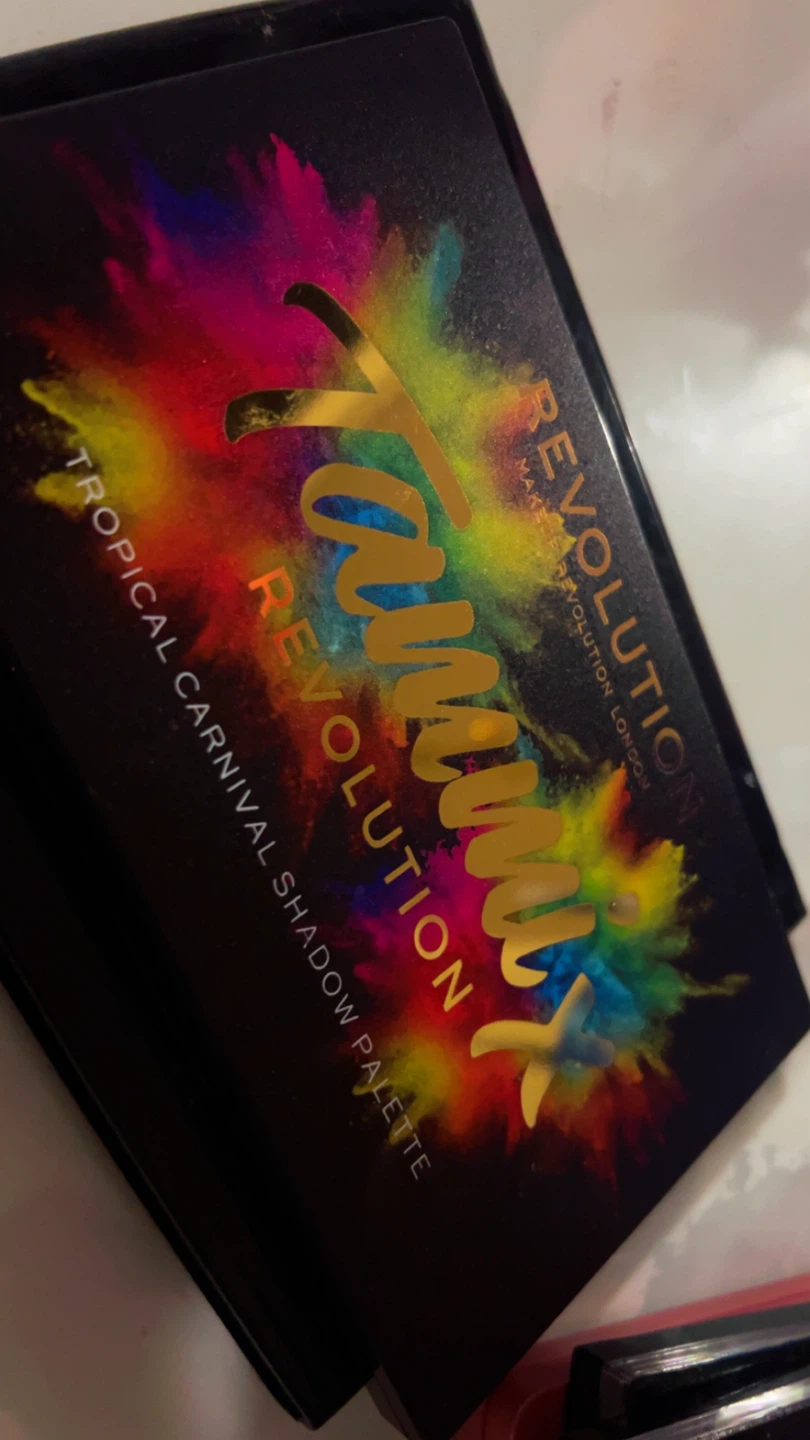 Revolution X Tammy Tropical Carnival Shadow Palette - photo 2