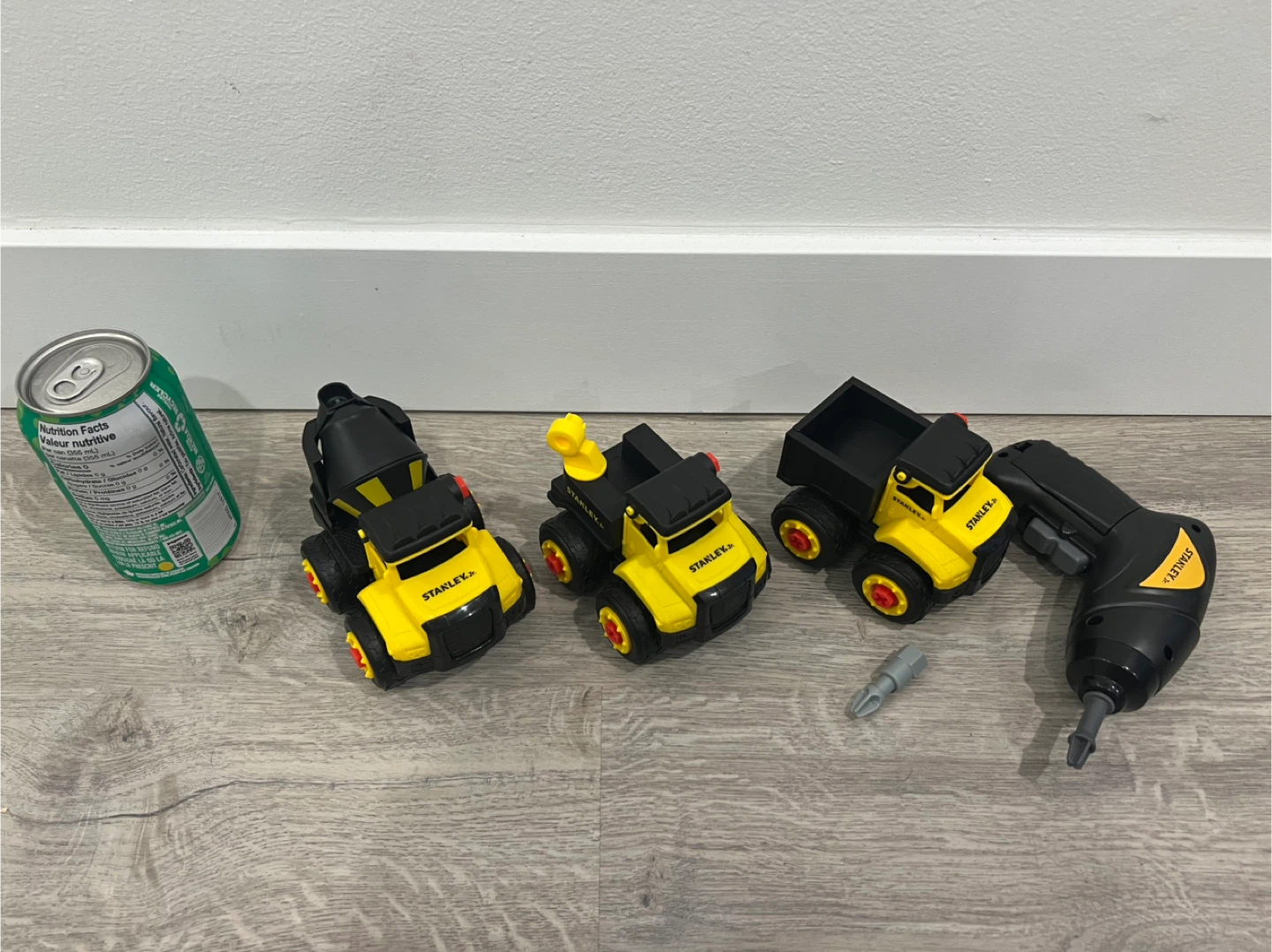 Stanley Jr. Jr. Toy Construction Vehicles with Screwdriver - photo 2