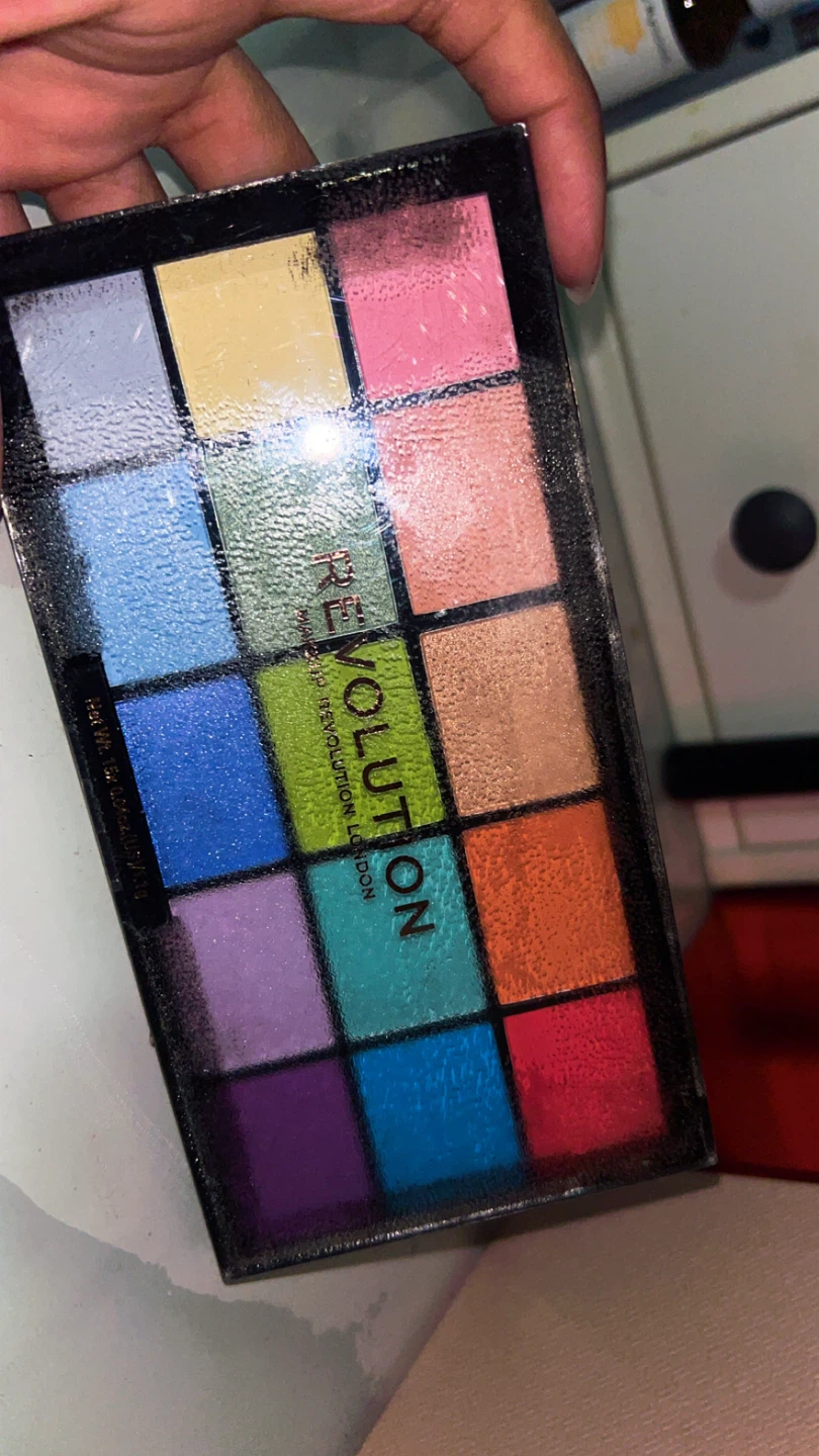 Revolution London Eyeshadow Palette