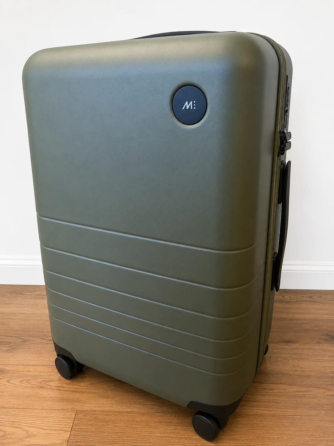 Monos Carry On Luggage - Olive Green