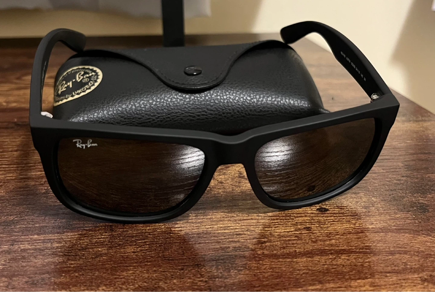 Ray-Ban RB4165 Justin Classic Sunglasses