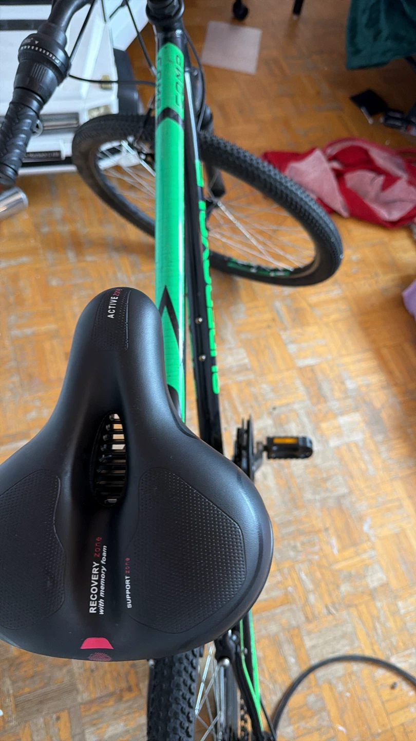 Adult mountain bike open to trades for broken tech - photo 2