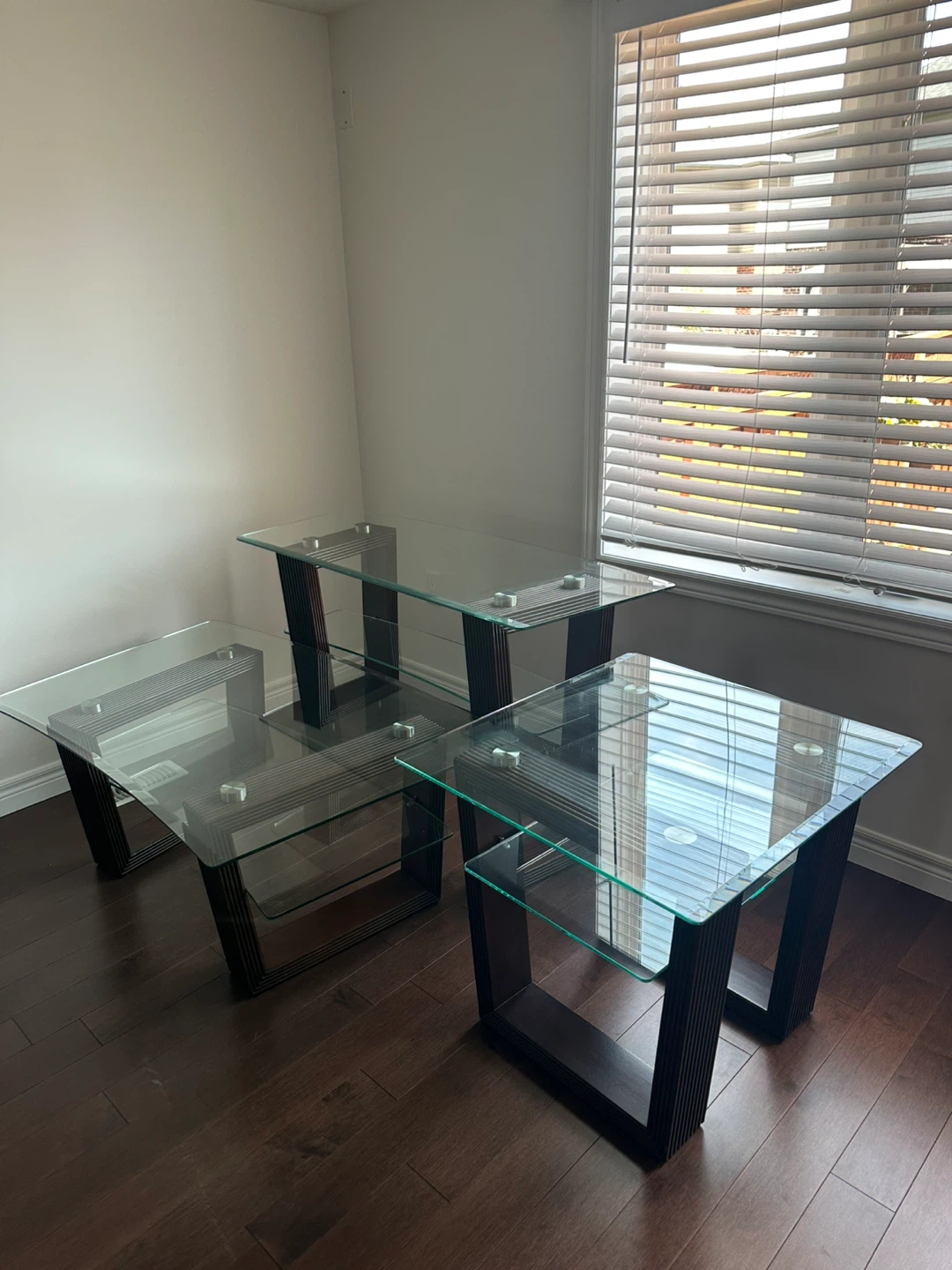 Dinning table with 6 chairs - photo 2