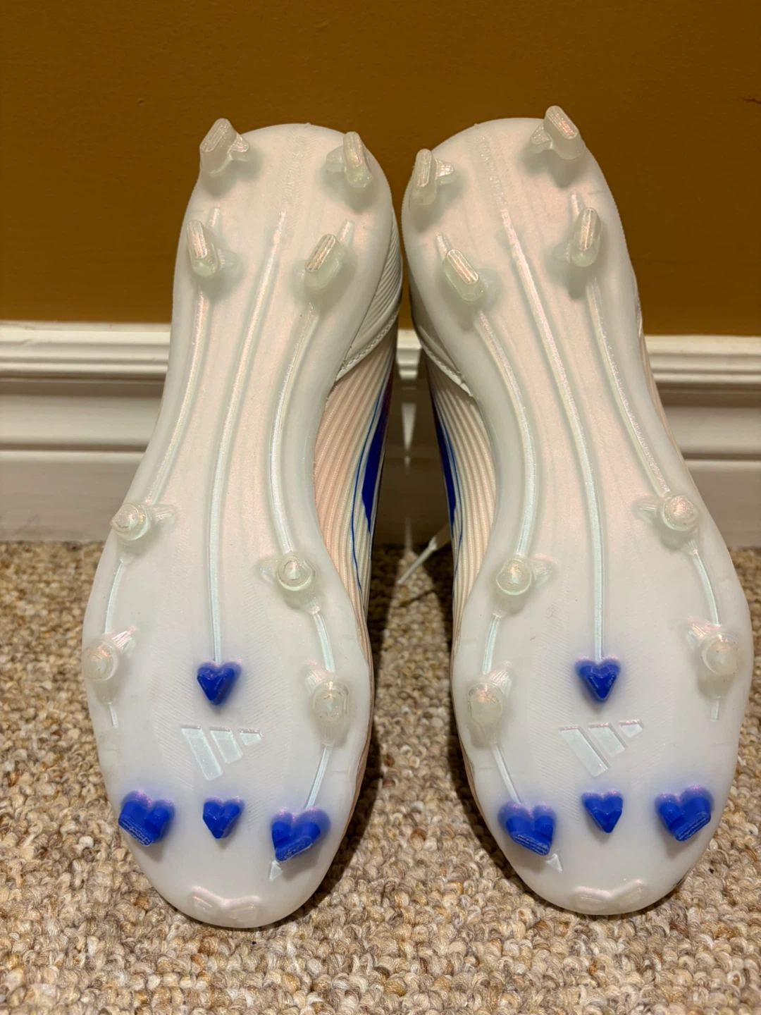 Women’s Adidas F50 Mid-Cut Soccer Cleats Size 7 - photo 4