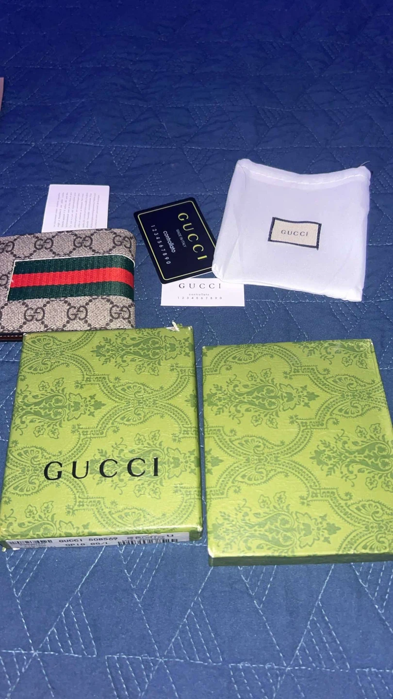 Gucci GG Supreme Monogram Wallet with Green and Red Stripe