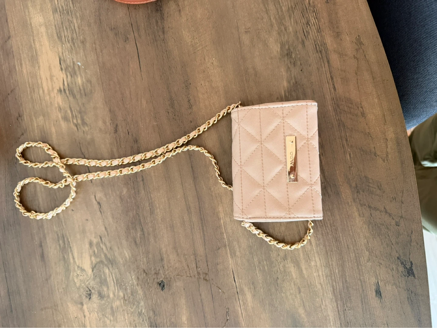 Quilted Chain Purse - Beige