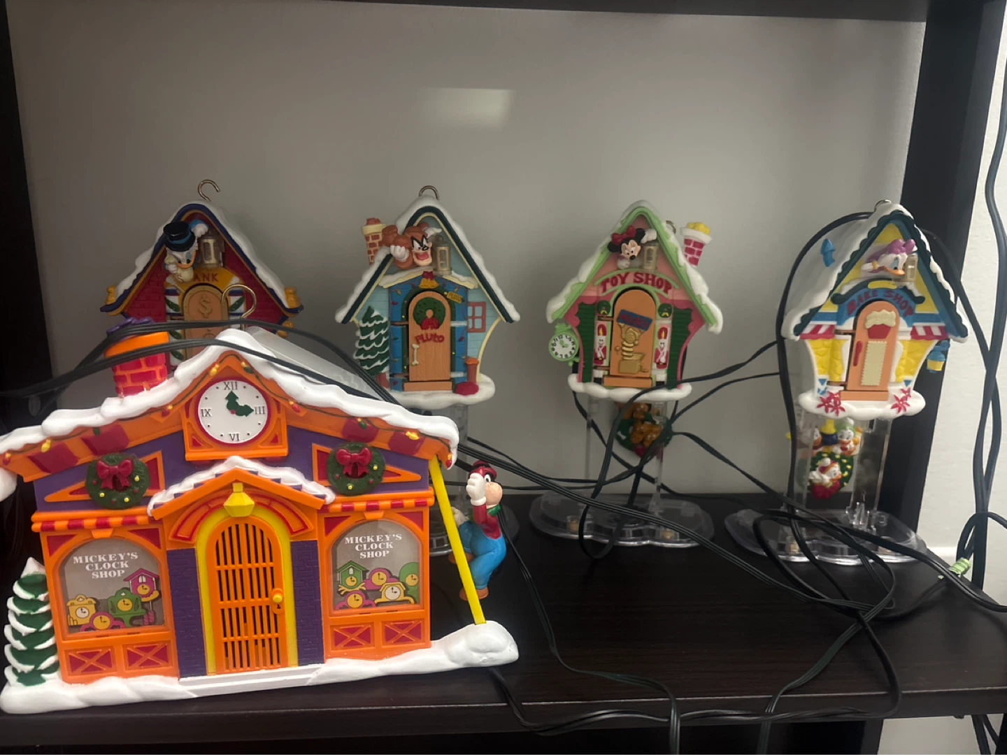 Disney Mickey's Clock Shop and Friends Village Set