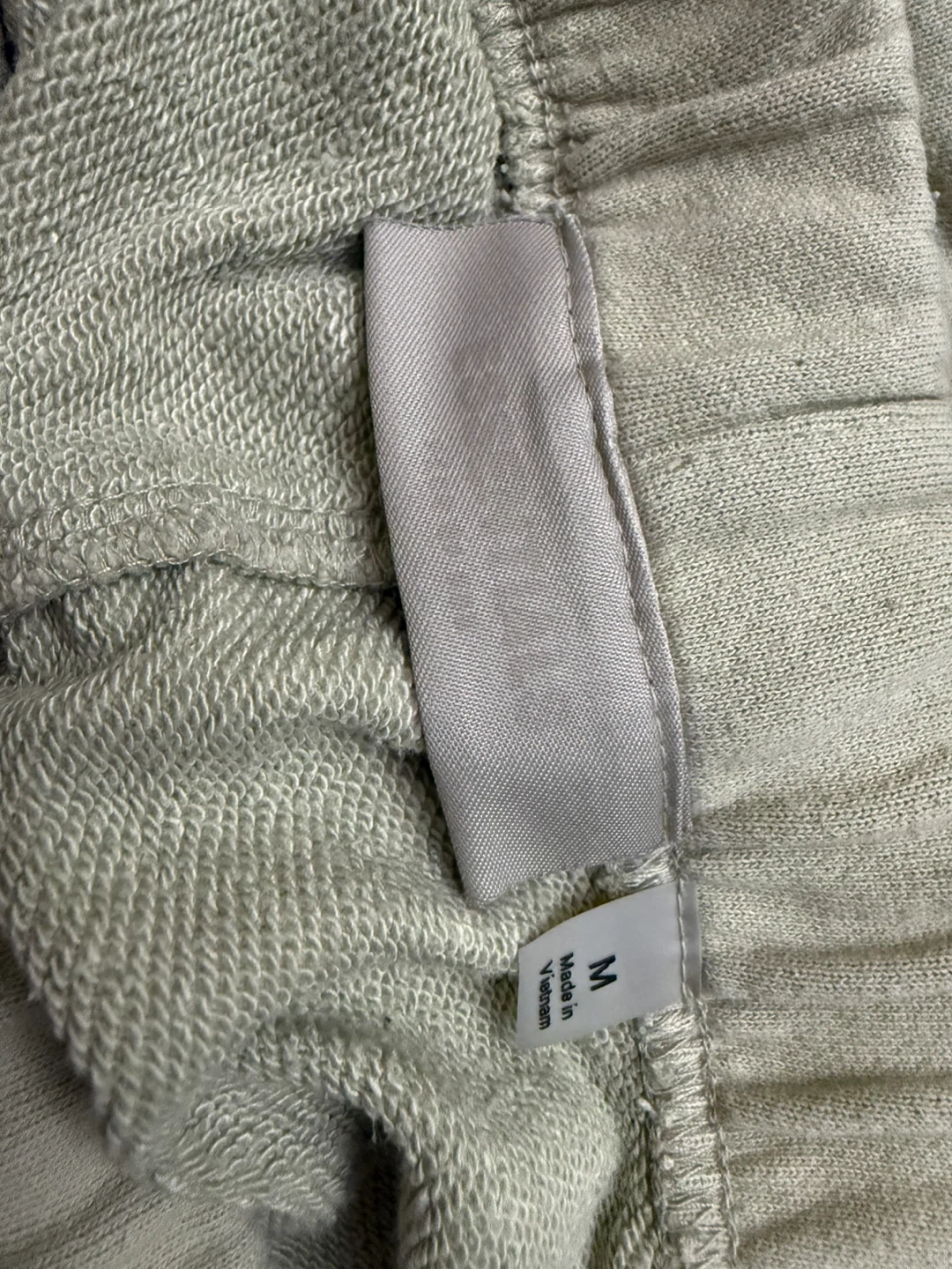 ESSENTIALS Beige short pants - Size M - photo 3