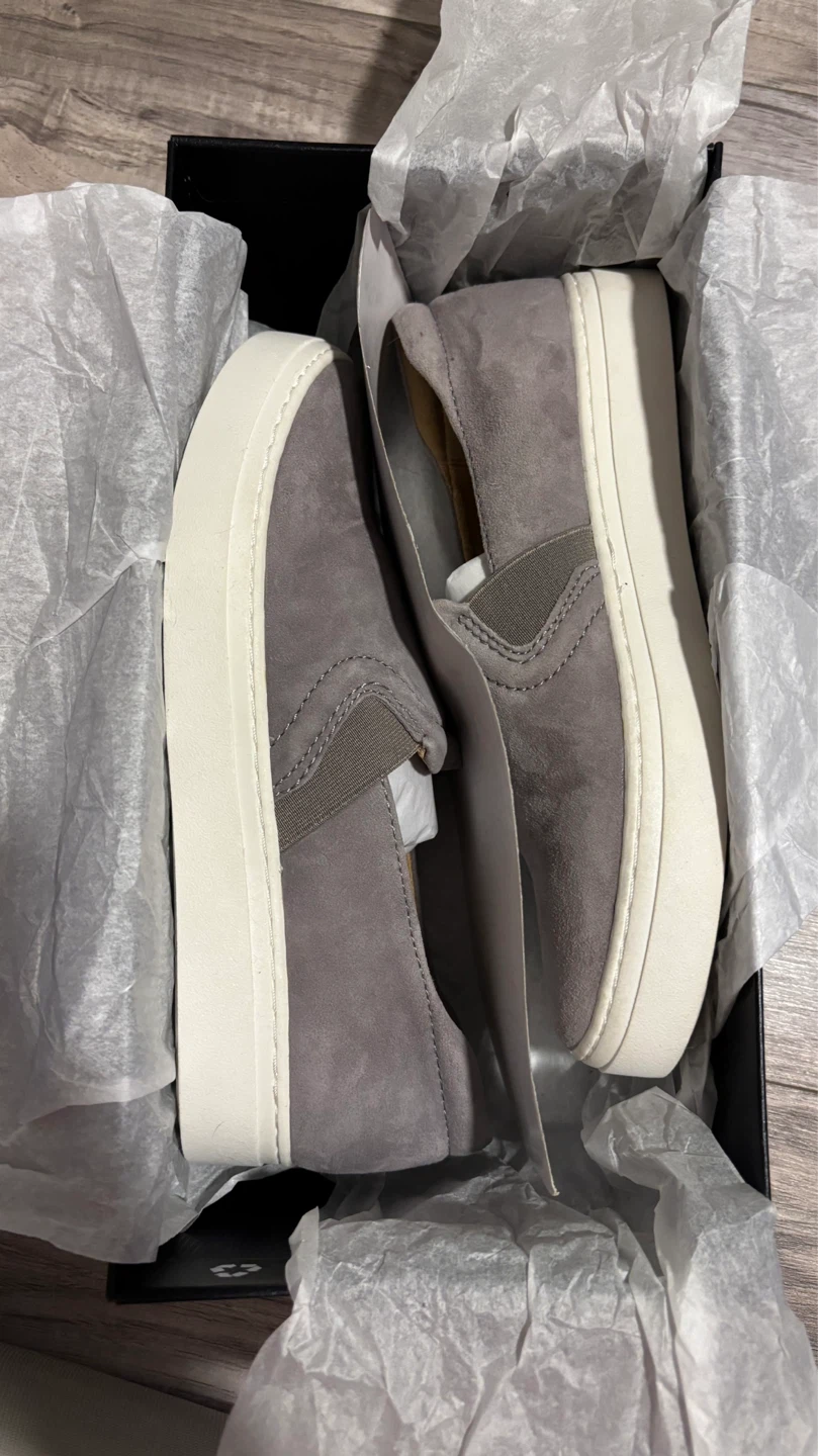 Brand New Naturalizer Grey Suede Slip-On Sneakers - photo 4