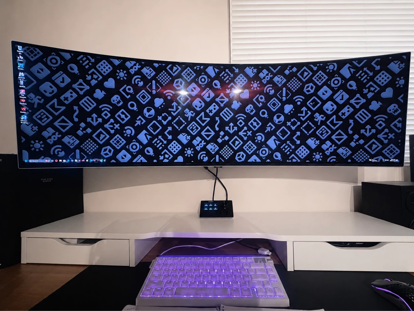 Samsung g9 OLED Curved Ultrawide Monitor