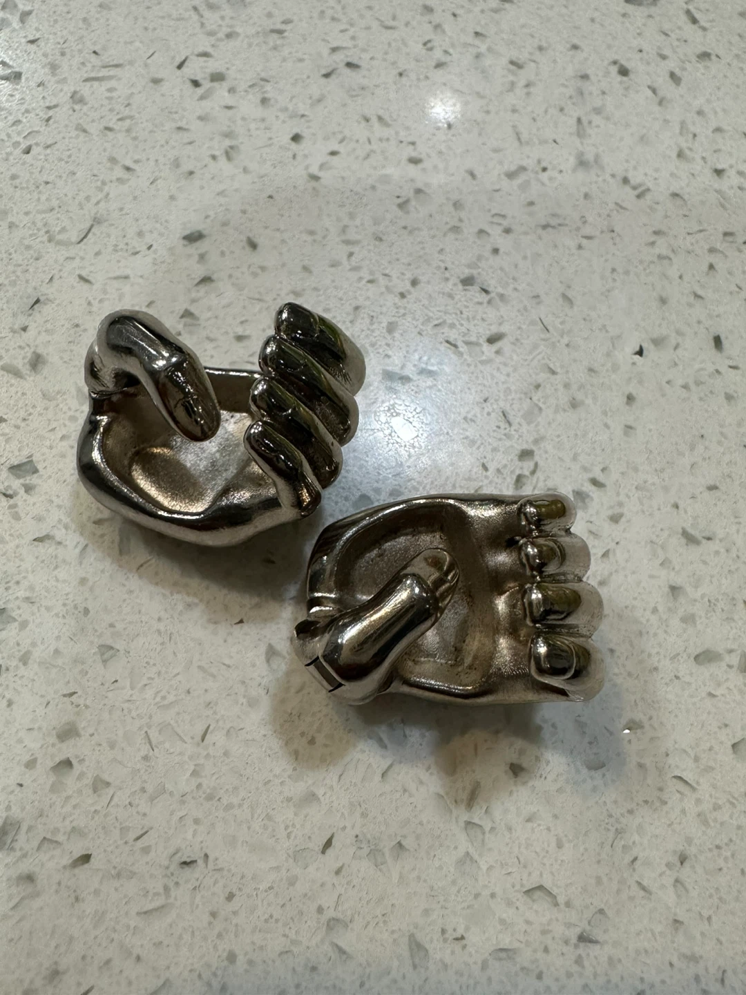 KHAITE Hand Silver Ear Cuff - photo 4