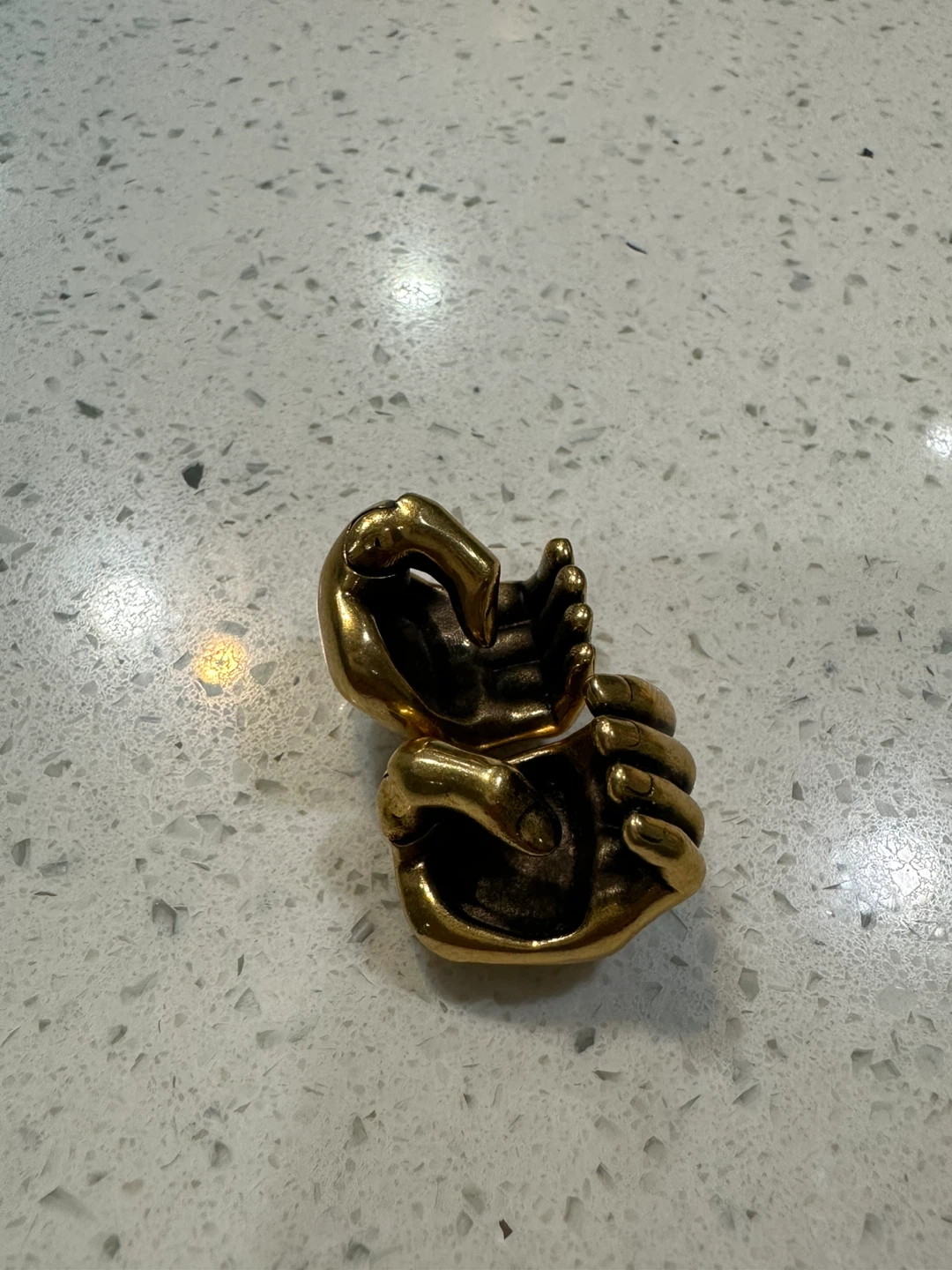 KHAITE Hand brass Ear Cuff - photo 3