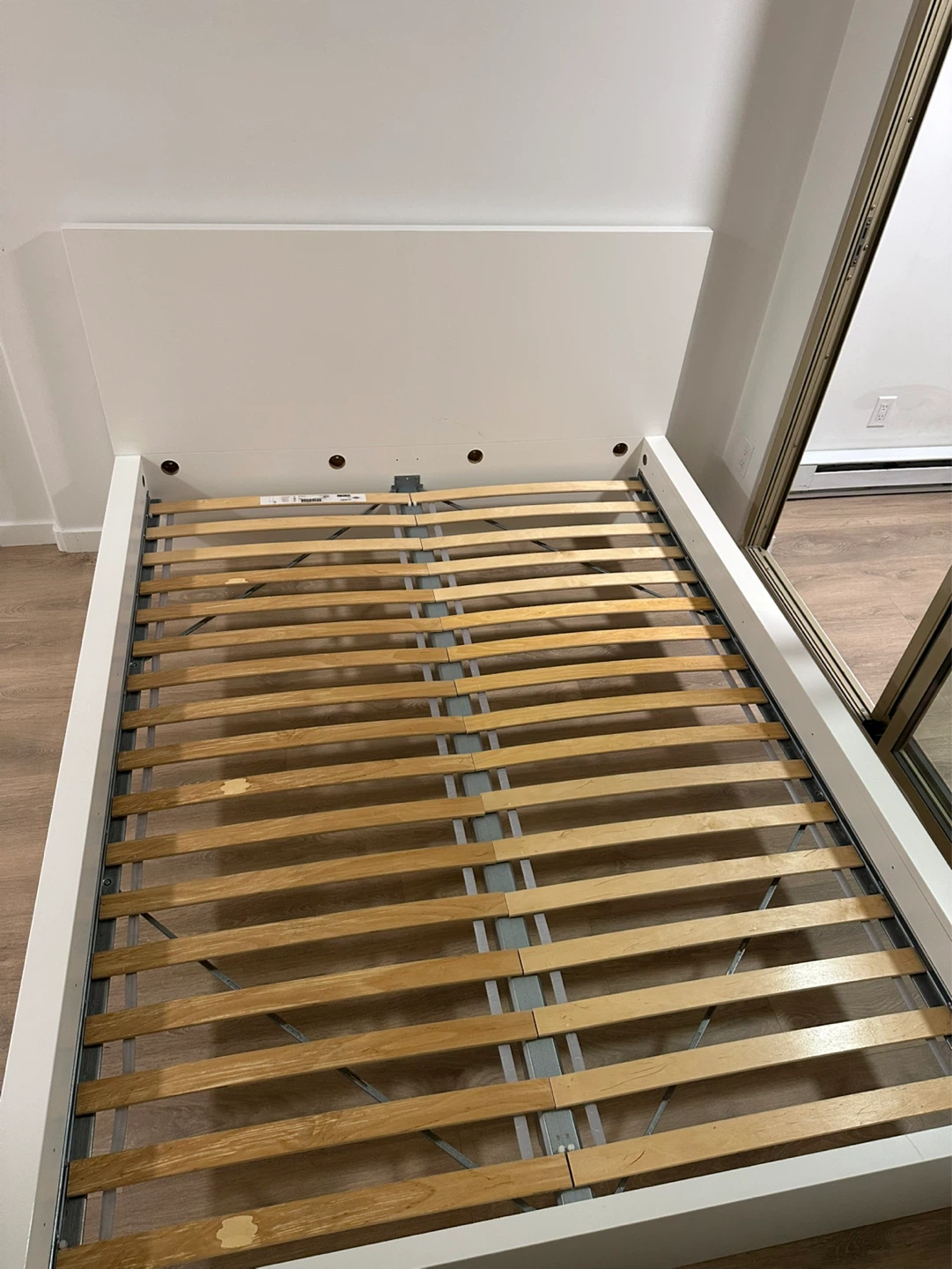 Ikea Queen bed frame * free delivery - photo 2