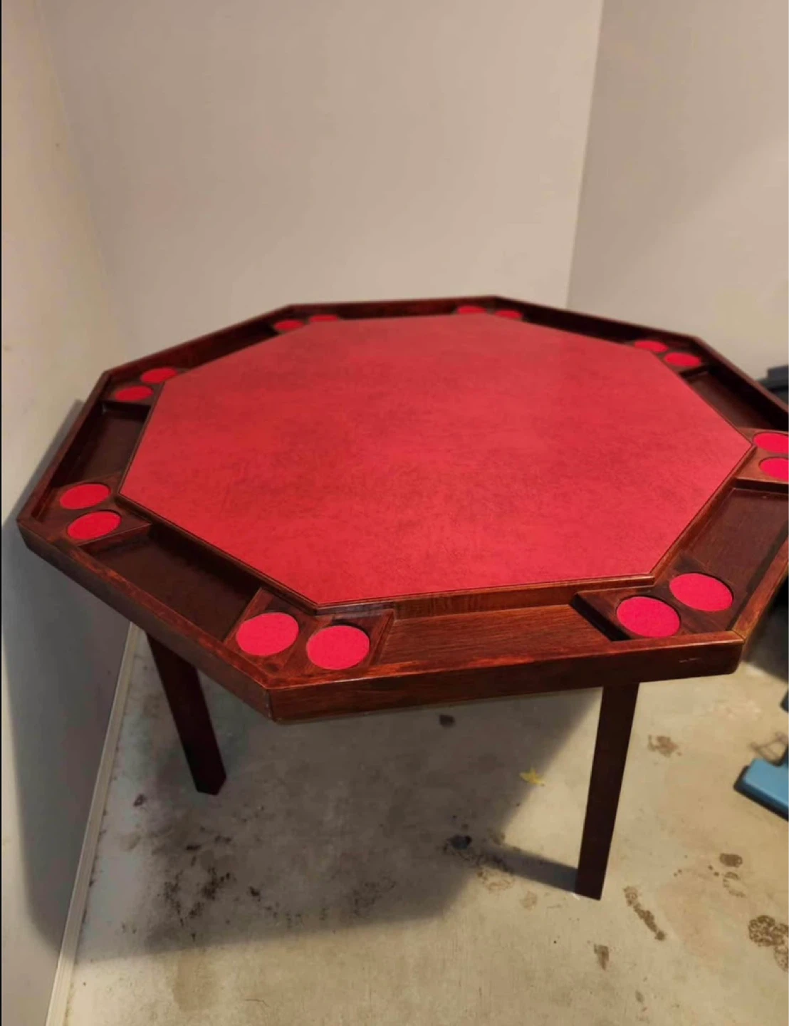 Poker Table