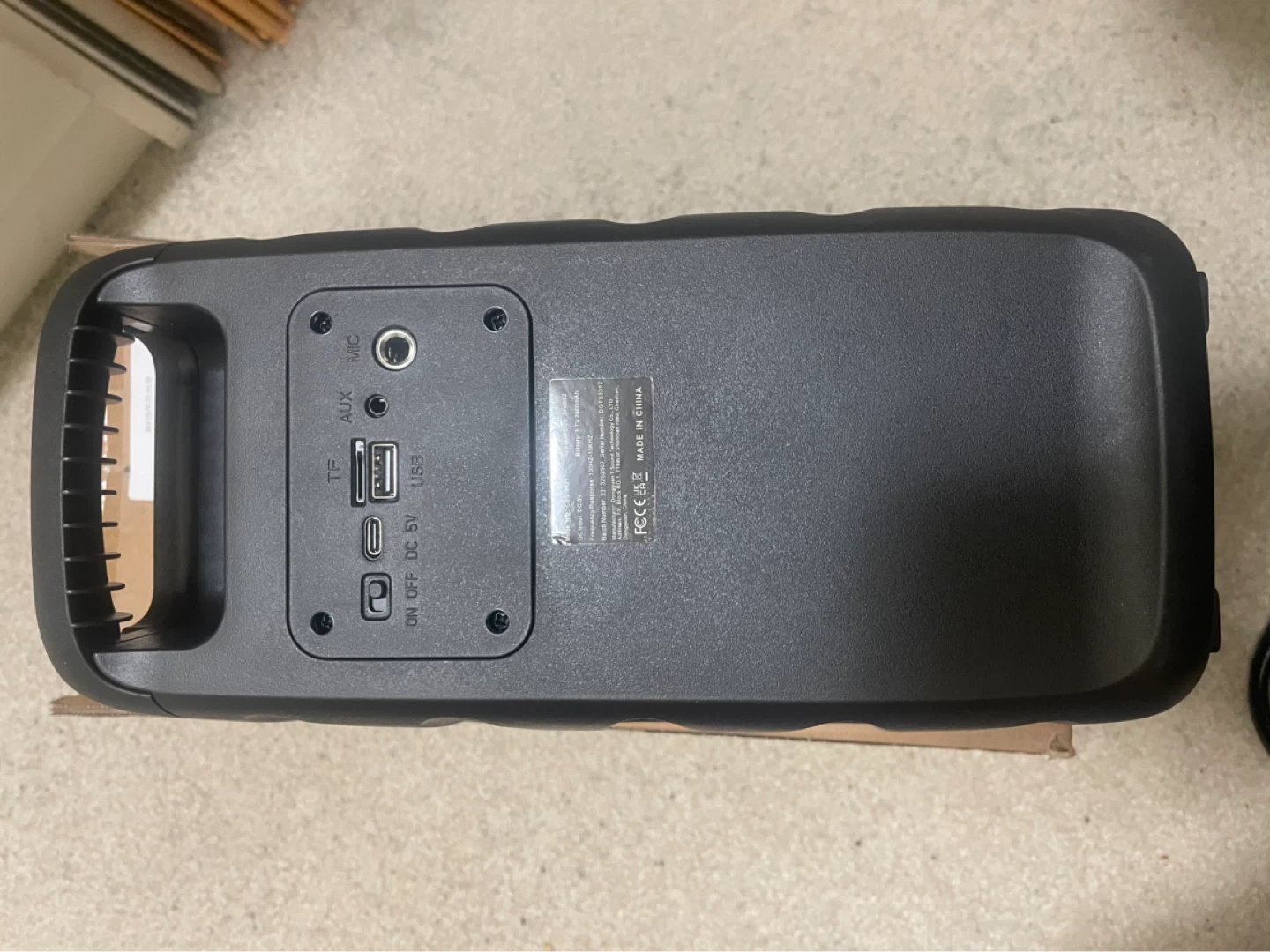 Speaker with microphone