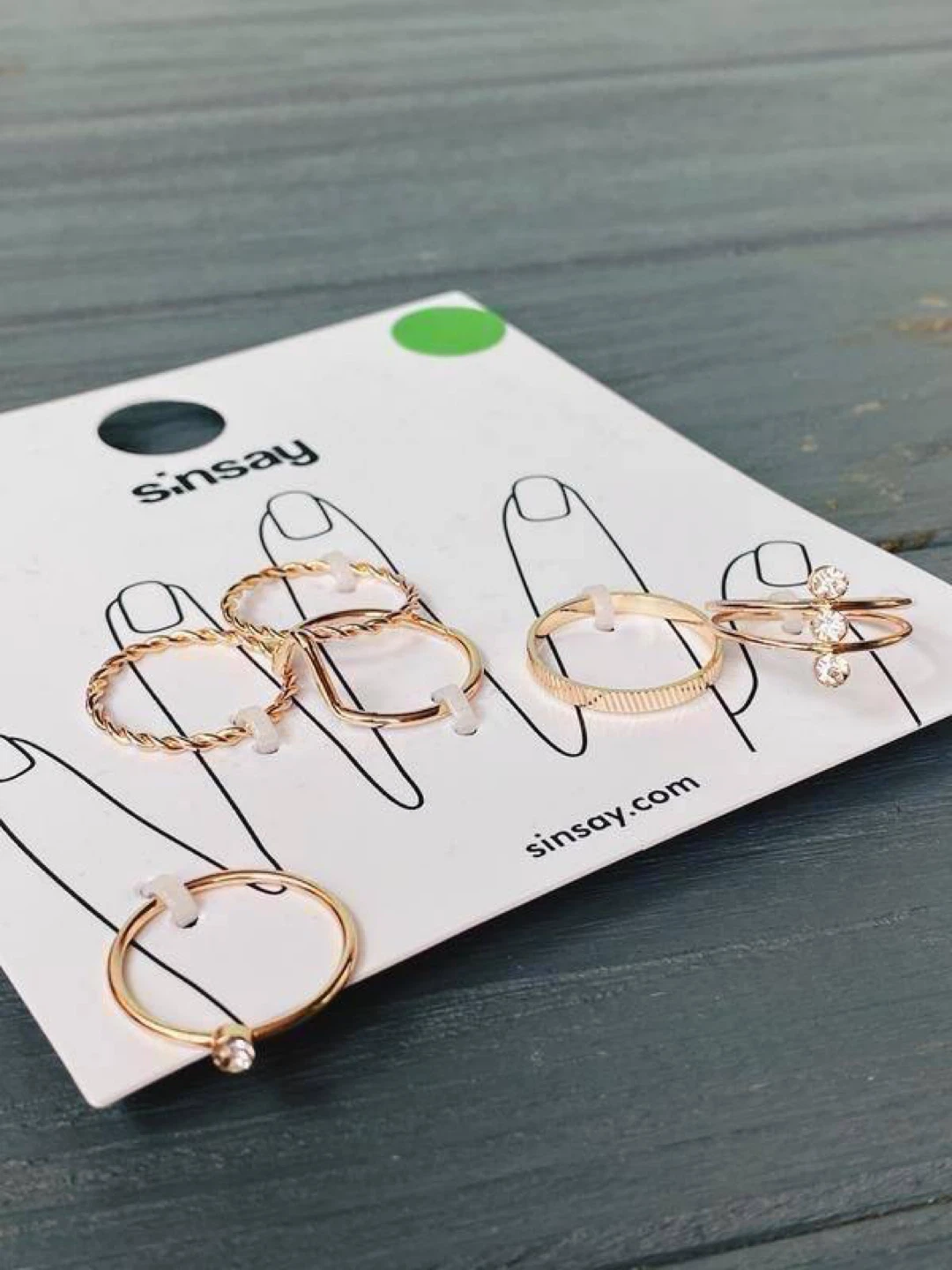 Sinsay Gold-Tone Ring Set with Stones (6 pcs)