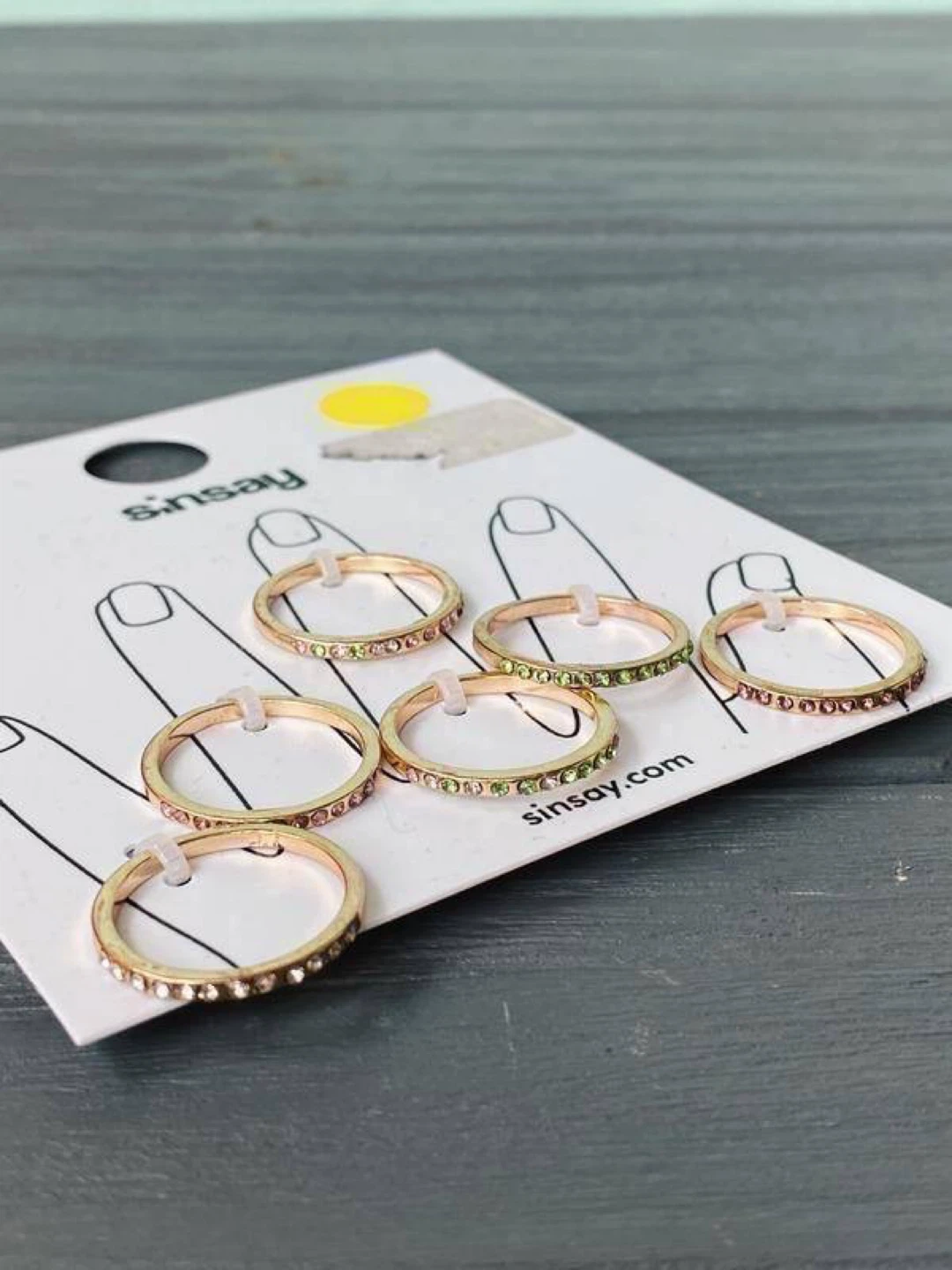 Sinsay Gold-Tone Ring Set with Colored Rhinestones (6 pcs)