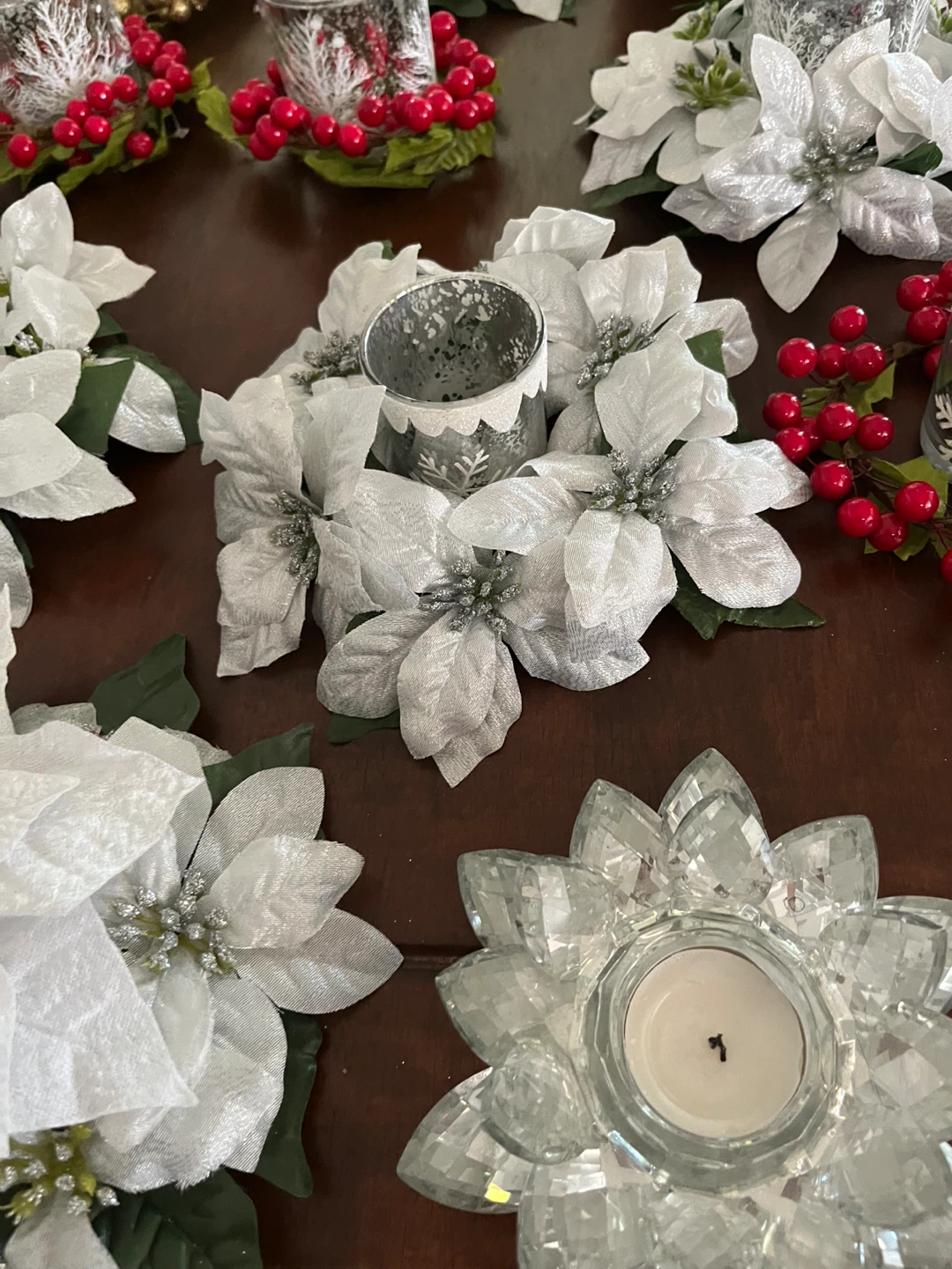Christmas Poinsettia Candle Holders & Wreaths Set - photo 3