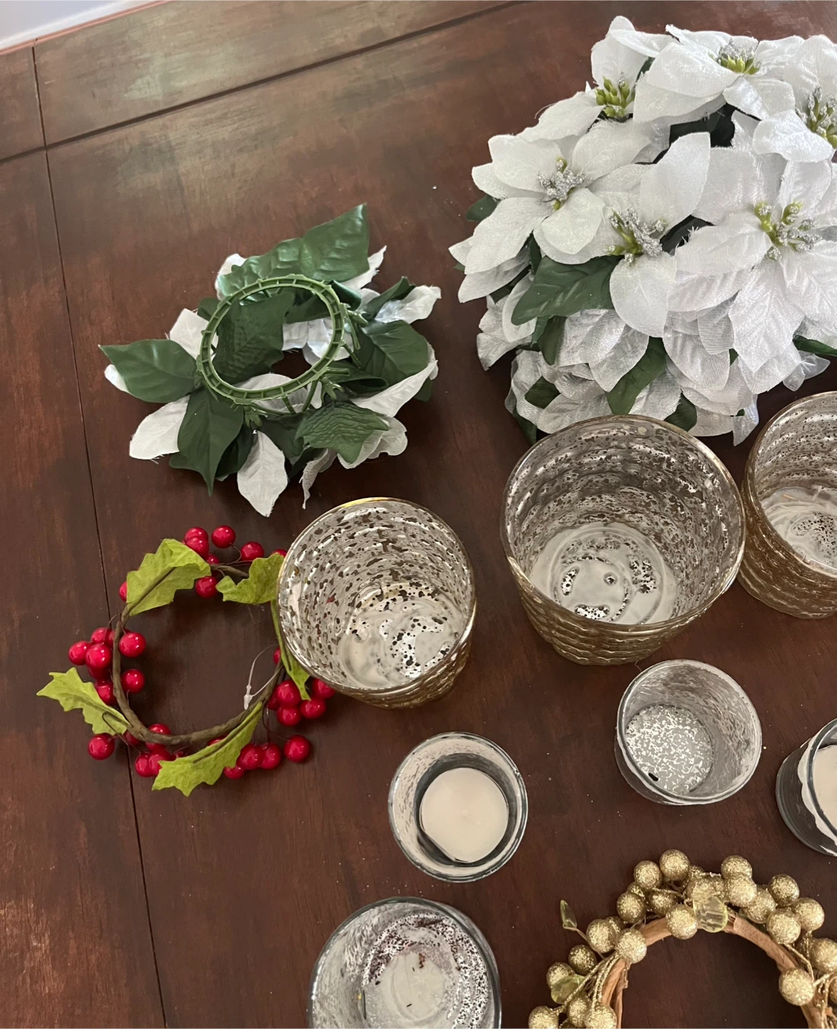 Christmas Poinsettia Candle Holders & Wreaths Set - photo 5