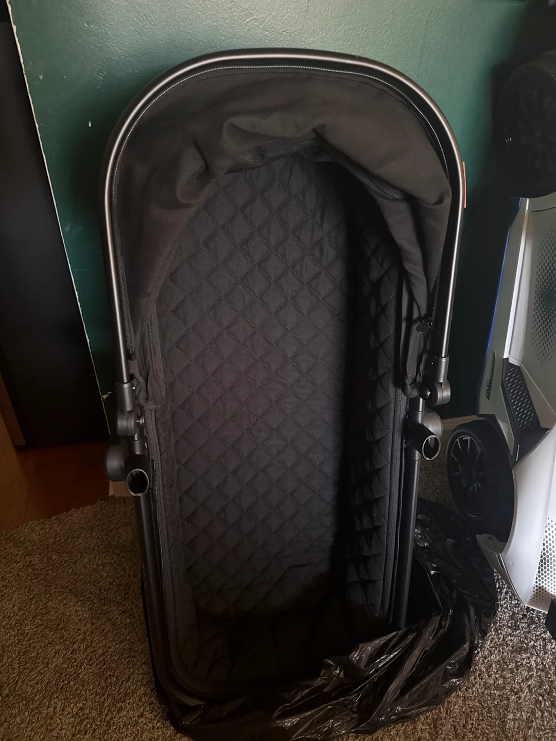 Black Bassinet Stroller