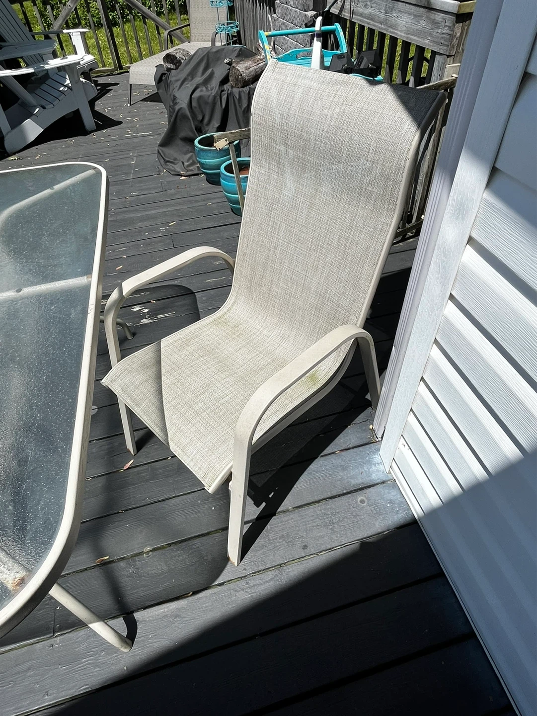 Outdoor patio table and chairs - photo 2