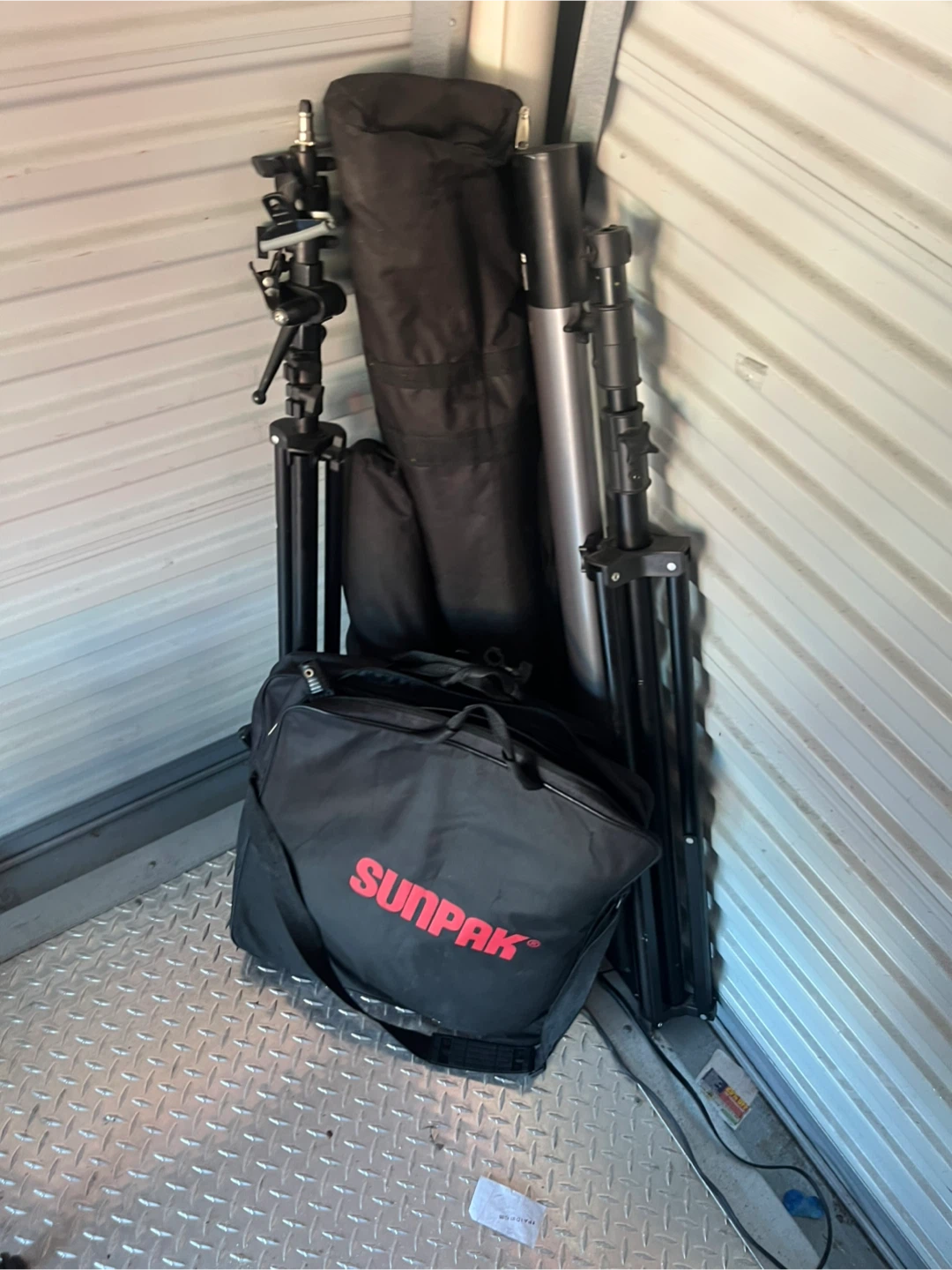 Sunpak Lighting Stands and Tripod with Bag - photo 4