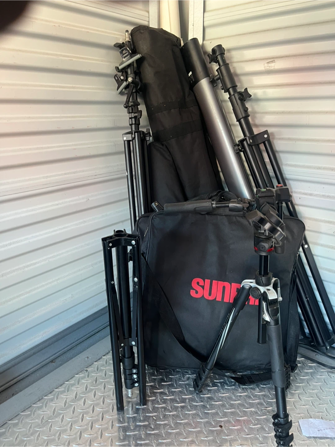 Sunpak Lighting Stands and Tripod with Bag - photo 2