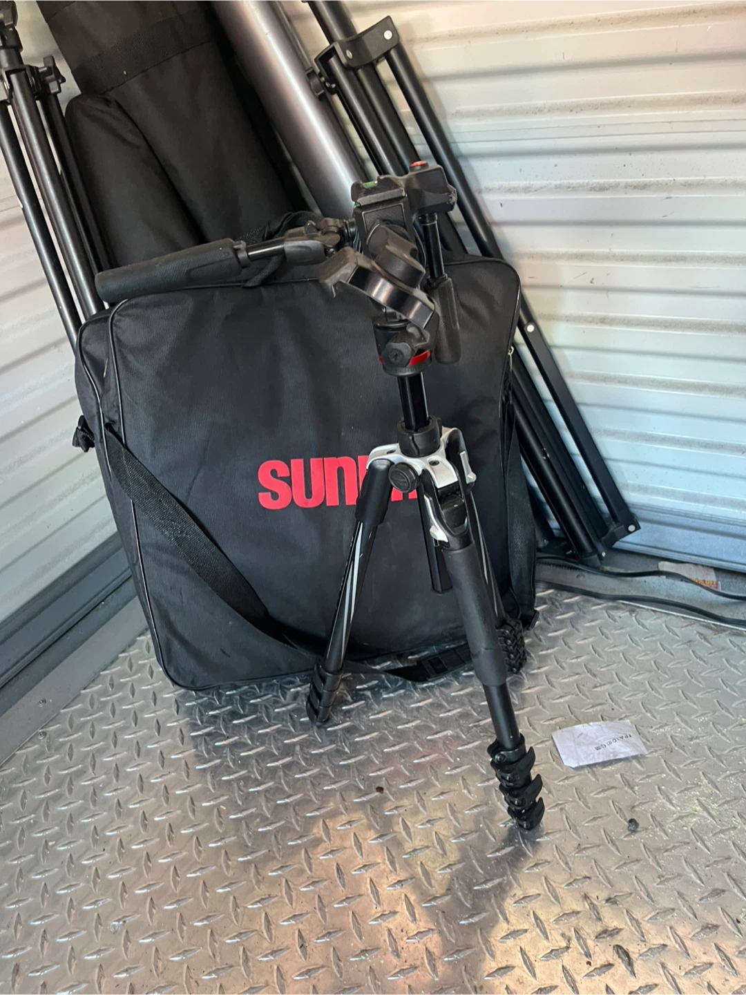 Sunpak Lighting Stands and Tripod with Bag - photo 3