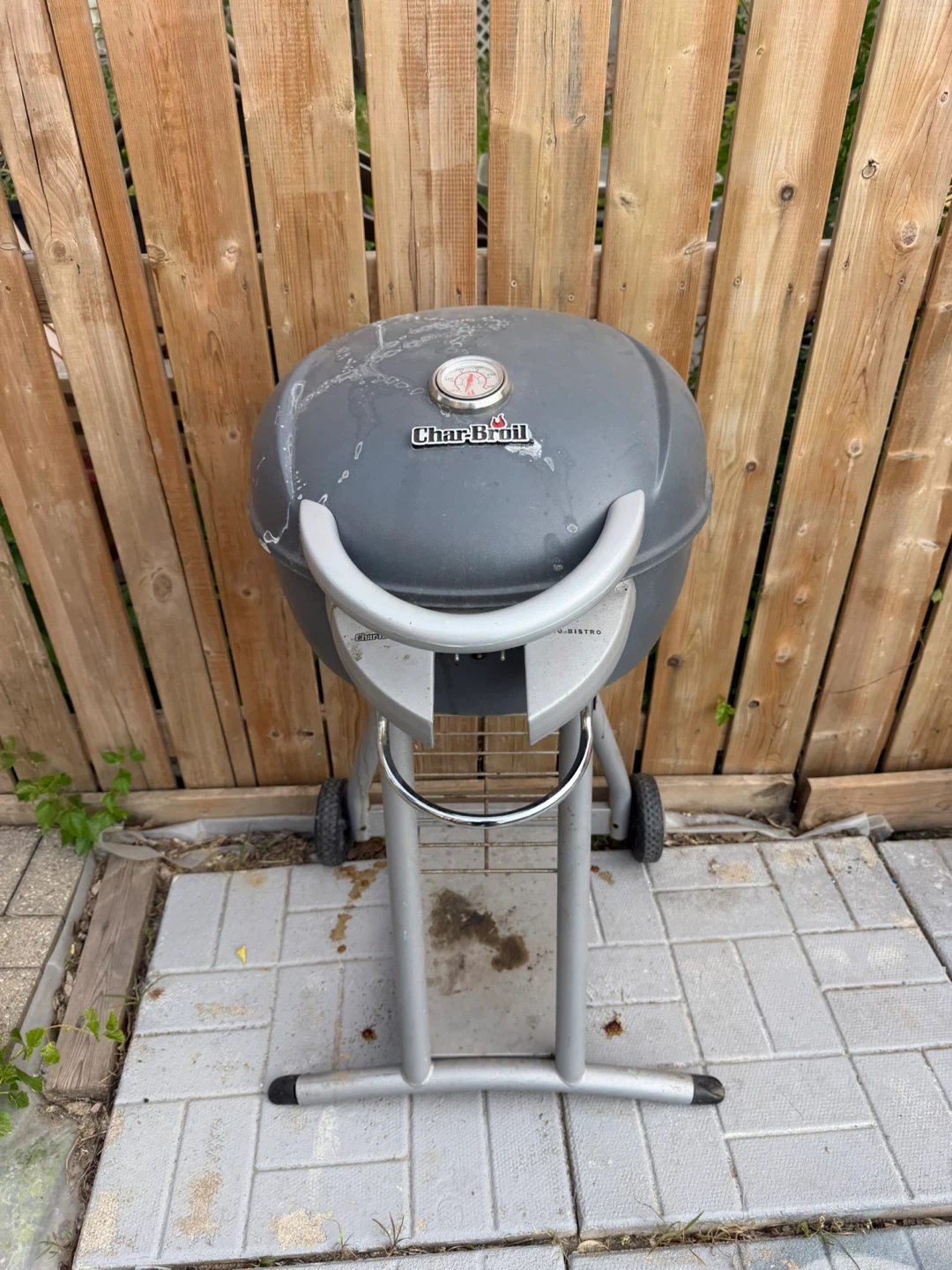 Char-Broil Patio Bistro Charcoal Grill