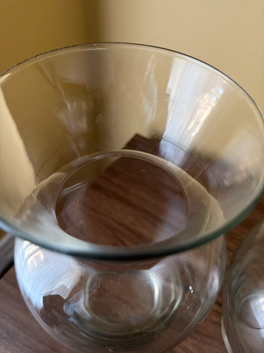 Set of 2 Large Clear Glass Vases - photo 2