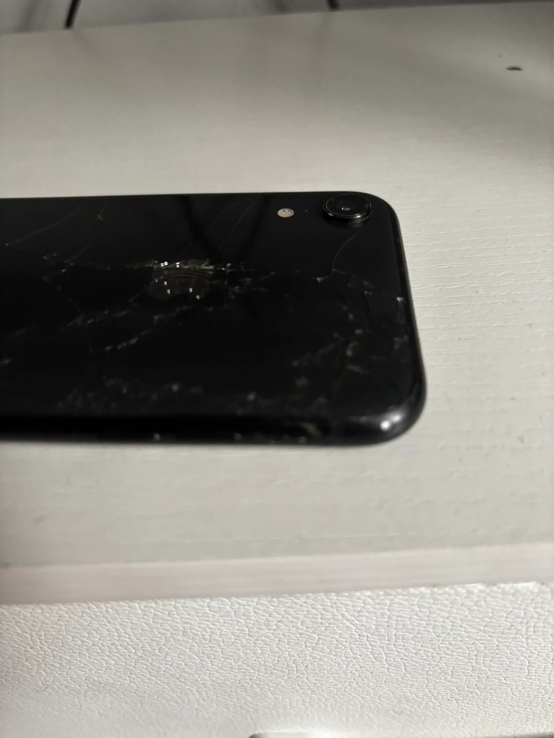 Black iPhone XR 64GB Unlocked- Cracked Back - photo 2