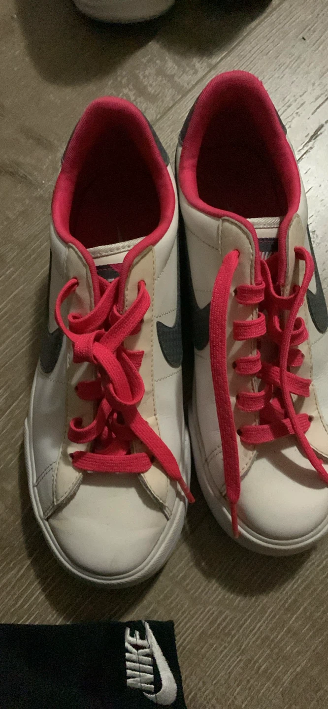 $15 Nike youth (4.5)