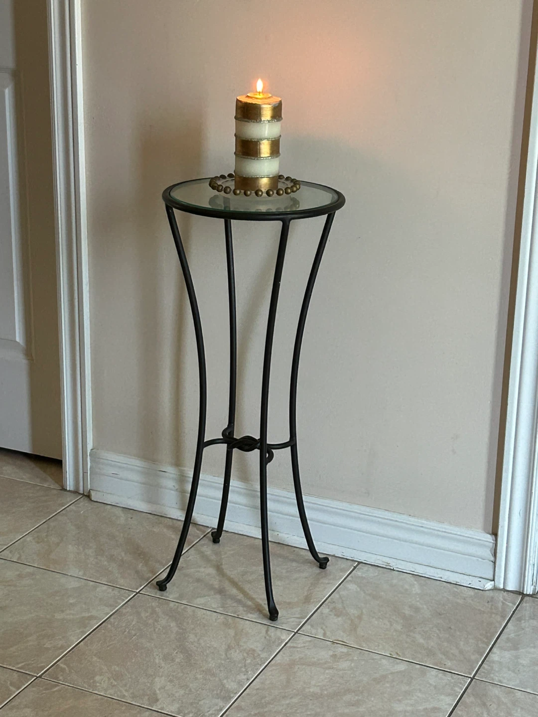 Metal and Glass Pedestal Stand - photo 2