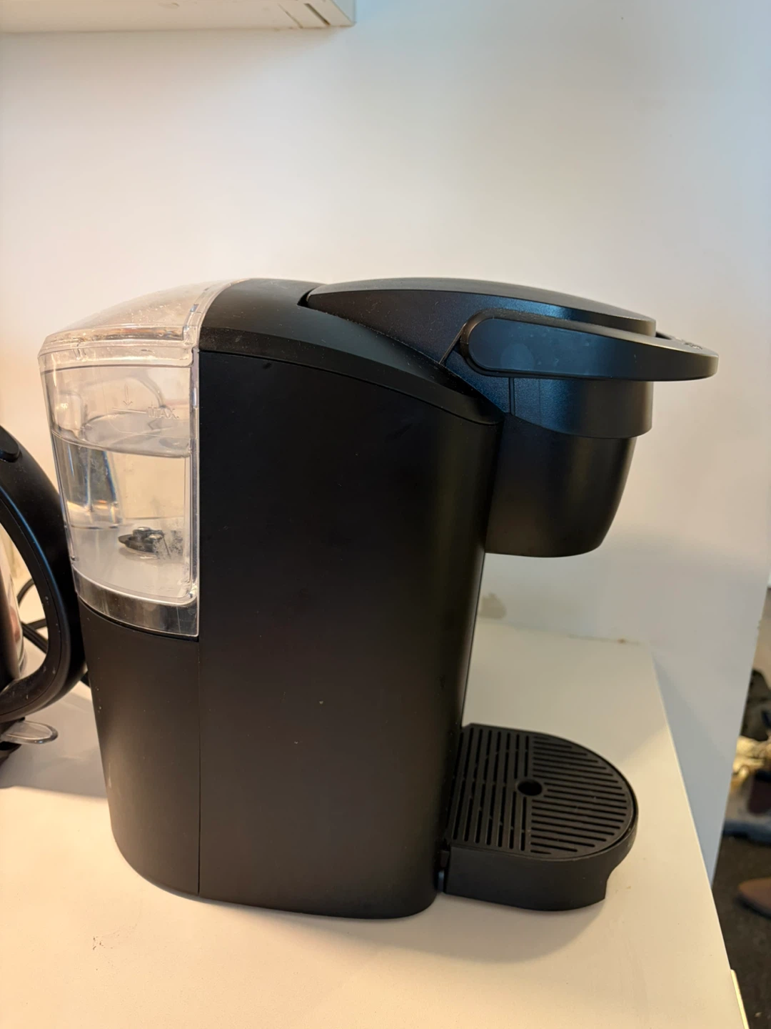 Keurig Coffee Maker + Milk Frother - photo 2