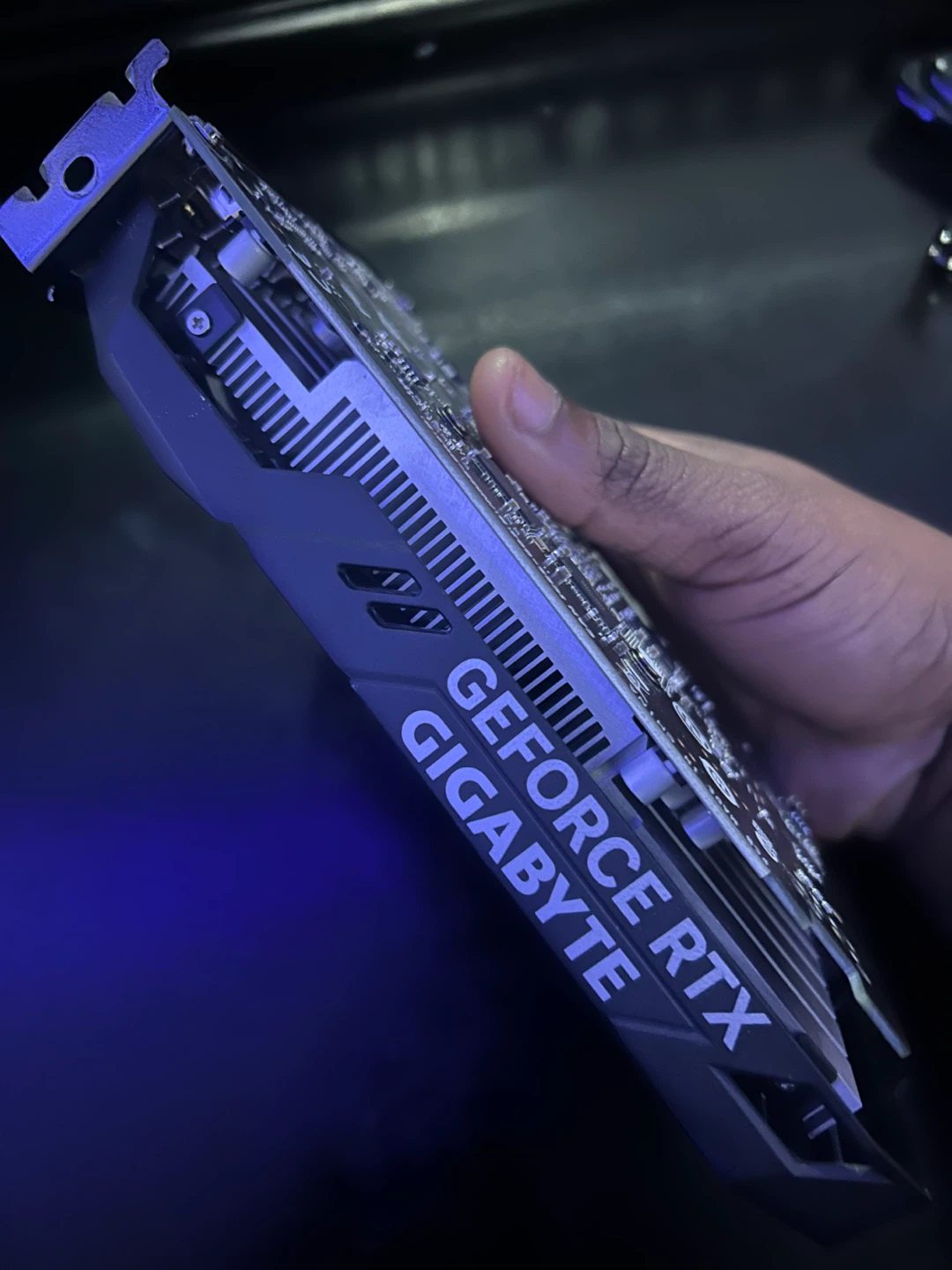 Gigabyte GeForce RTX 3050 Windforce OC - photo 3