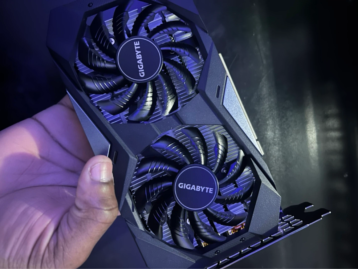 Gigabyte GeForce RTX 3050 Windforce OC - photo 2