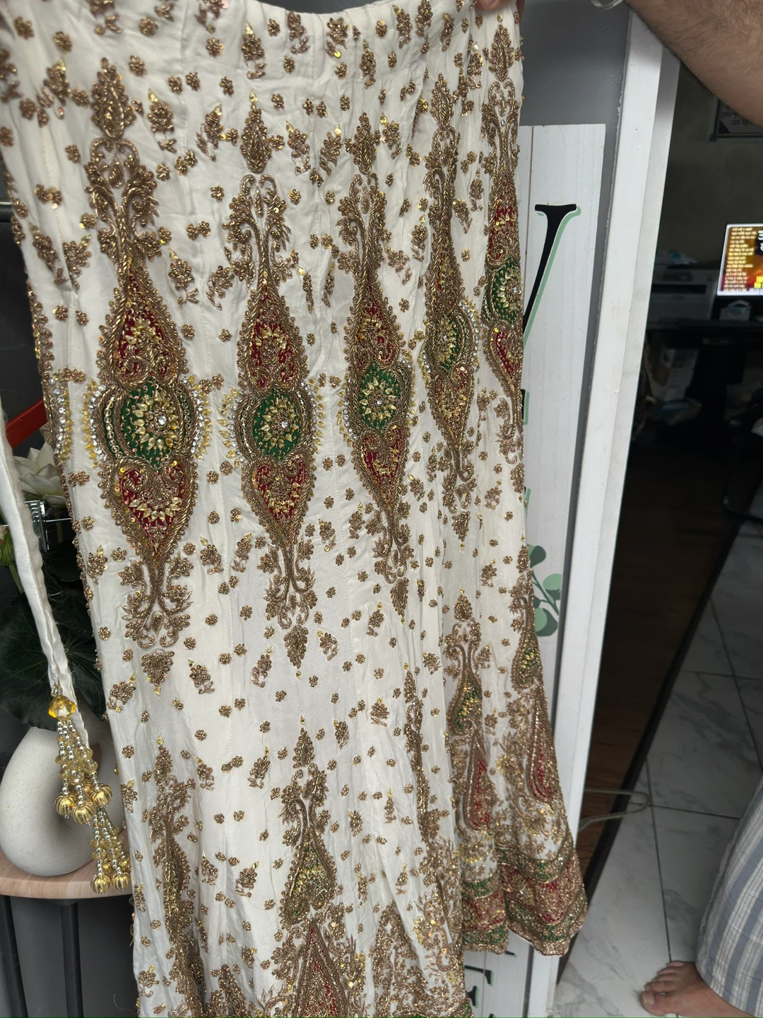 Indian Embroidered Lehenga Choli Dupatta Set - photo 2