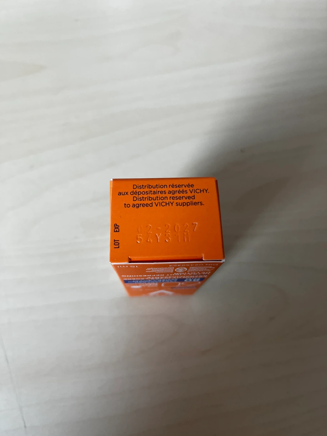 Vichy Capital Soleil UV Ultra-Ligh UV Lotion SPF 60 - photo 2