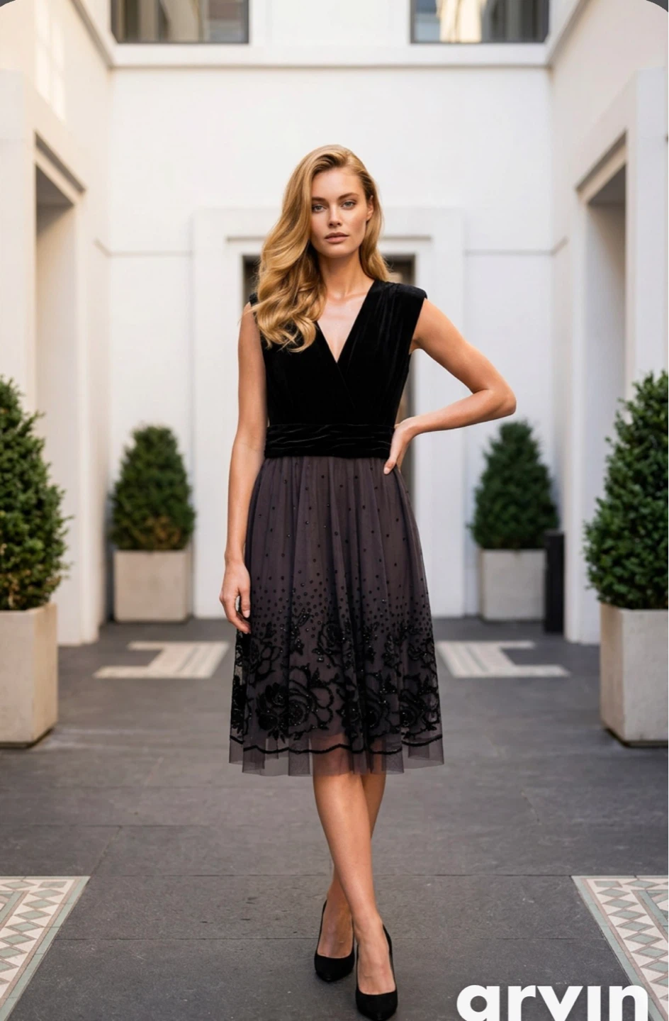 Sandra Darren Black Velvet & Tulle Embellished Dress Size 12