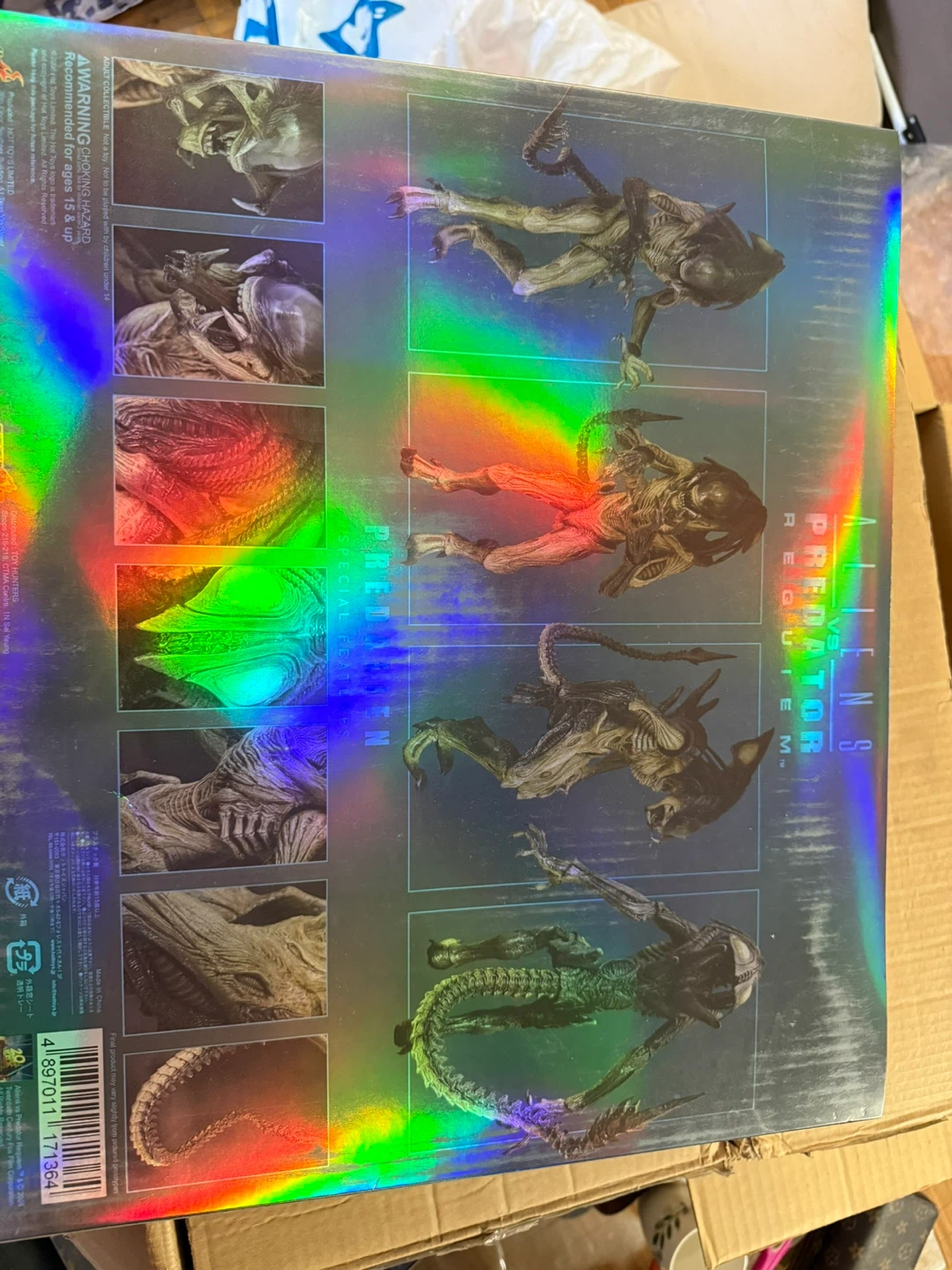 Hot Toys Alien vs Predator Requiem Predalien 1/6 Scale Figure - photo 3