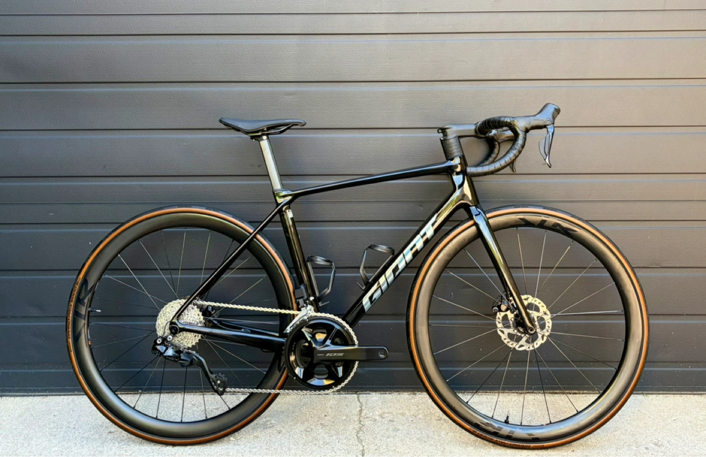 New 2025 Giant TCR Advanced Pro 1 Di2