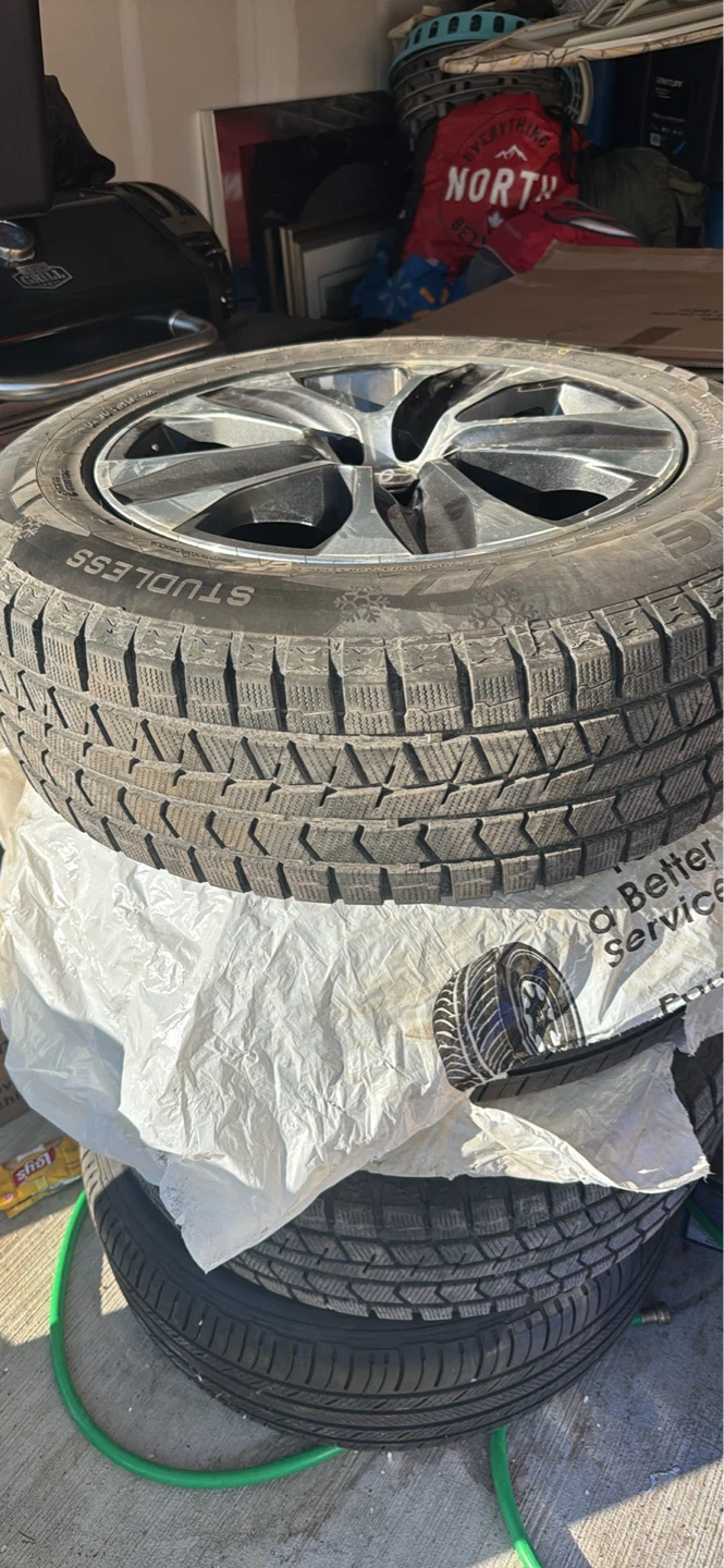 Set of 4 Winter Tires - 235/65R18 - photo 2