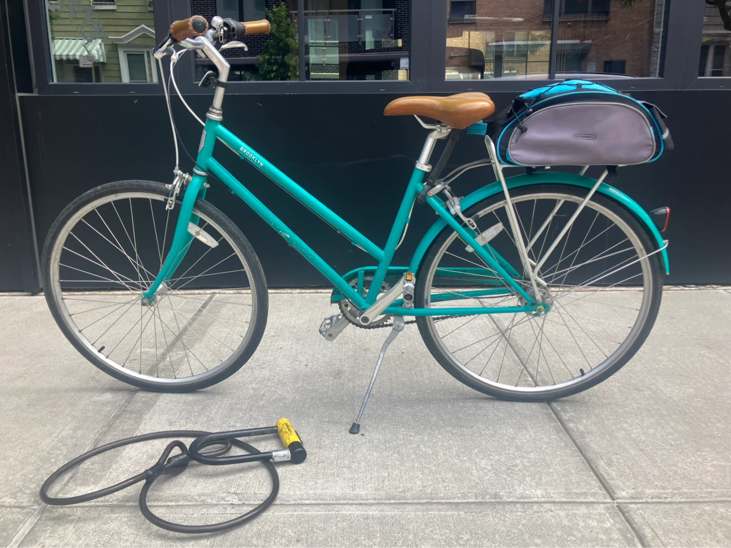 Brooklyn Bicycle Co. Women's Step-through Seagram bike