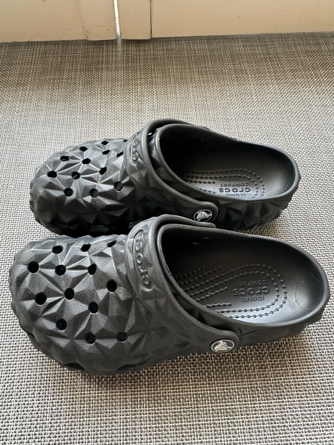 Kids Crocs shoes size 1