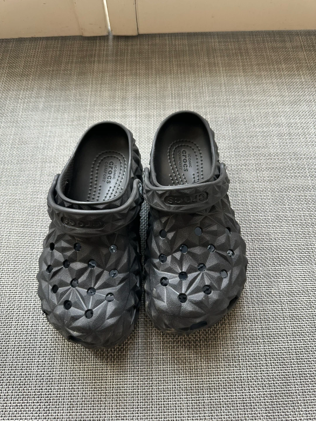 Kids Crocs shoes size 1 - photo 2