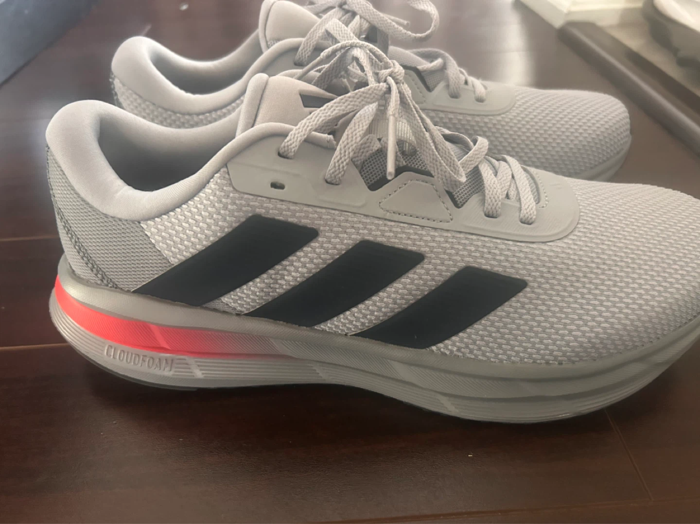 Men’s 10.5 Adidas Cloudfoam Running Shoes - photo 2